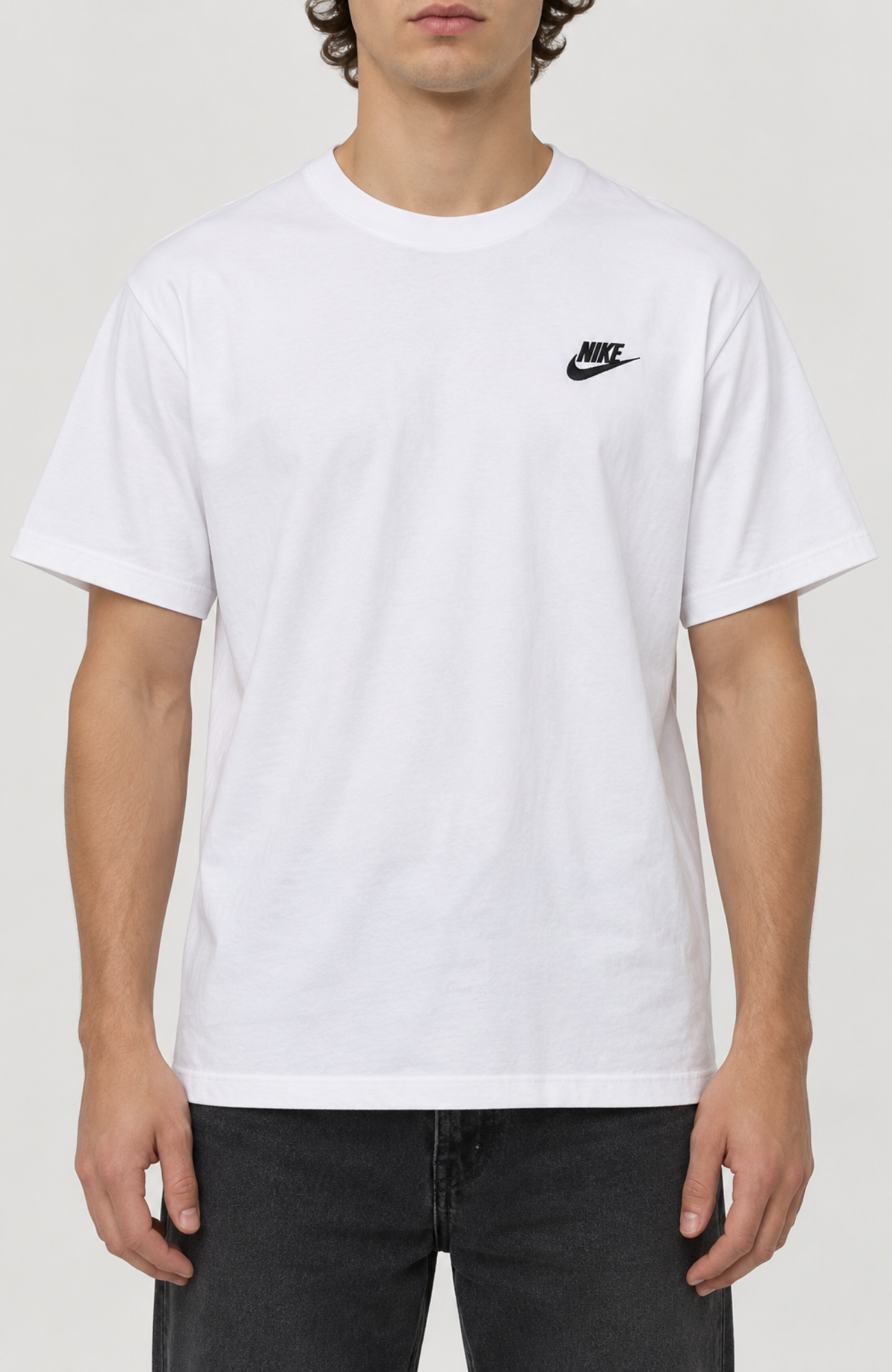 Nike Sportswear Club Tee White
