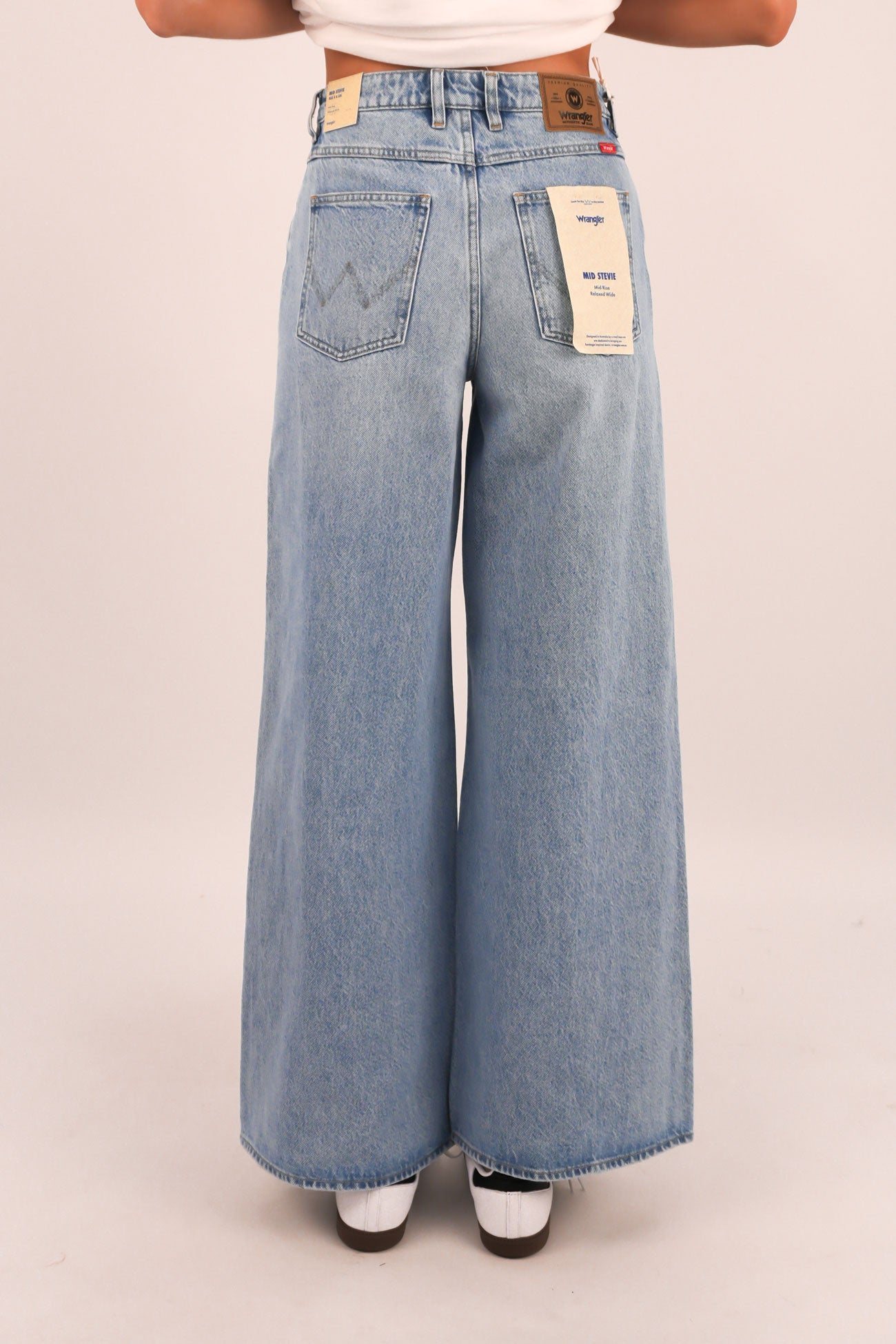 Mid Stevie Jean Set Time