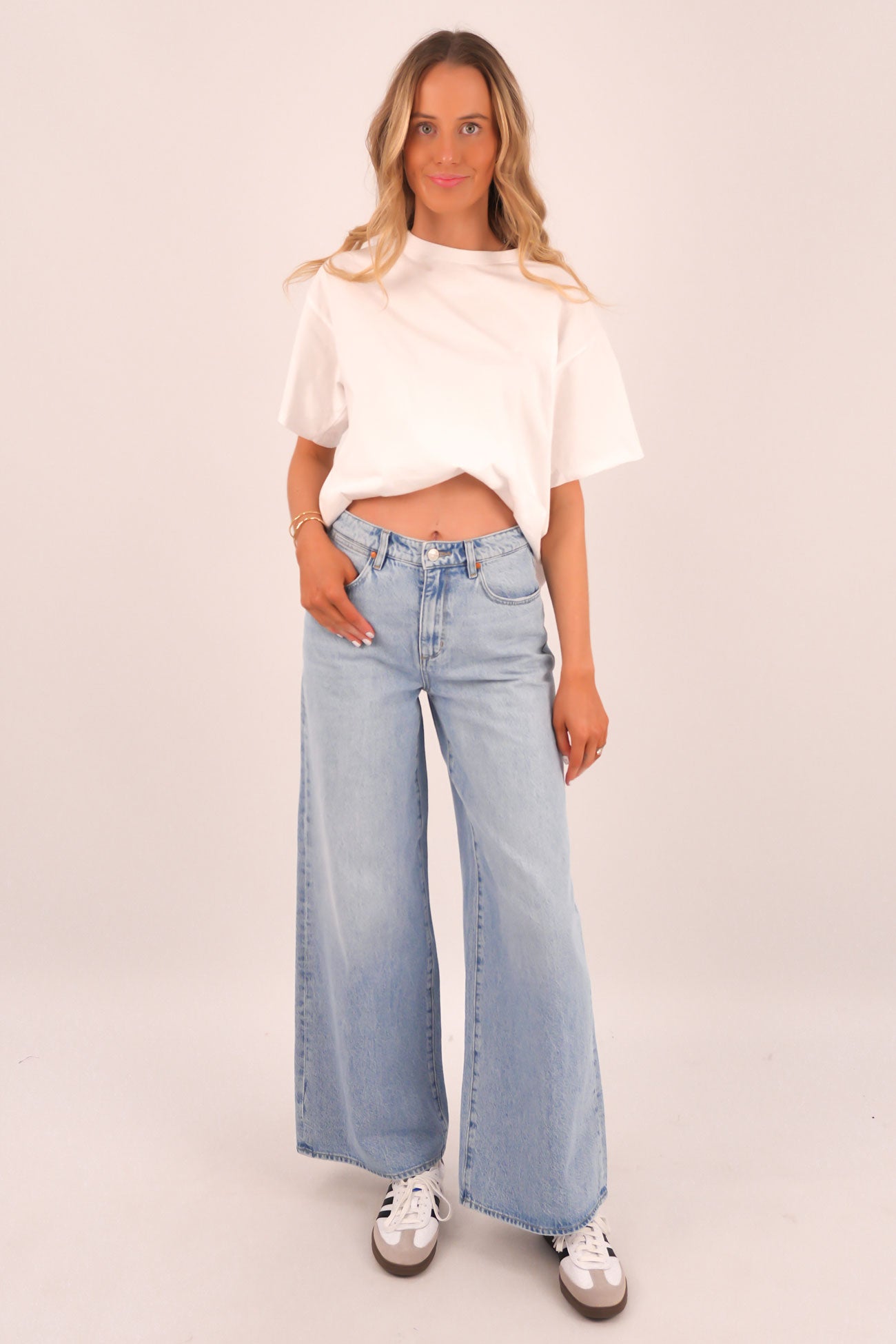 Mid Stevie Jean Set Time