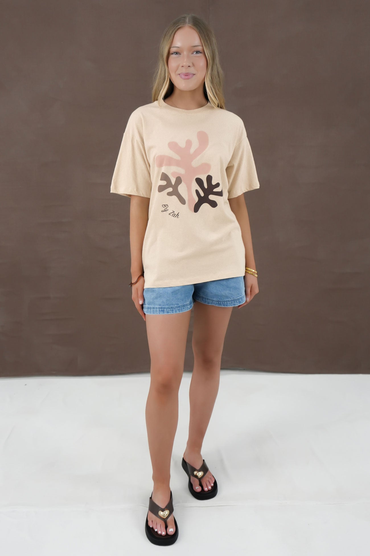 Naia-Tee-Beige-f9