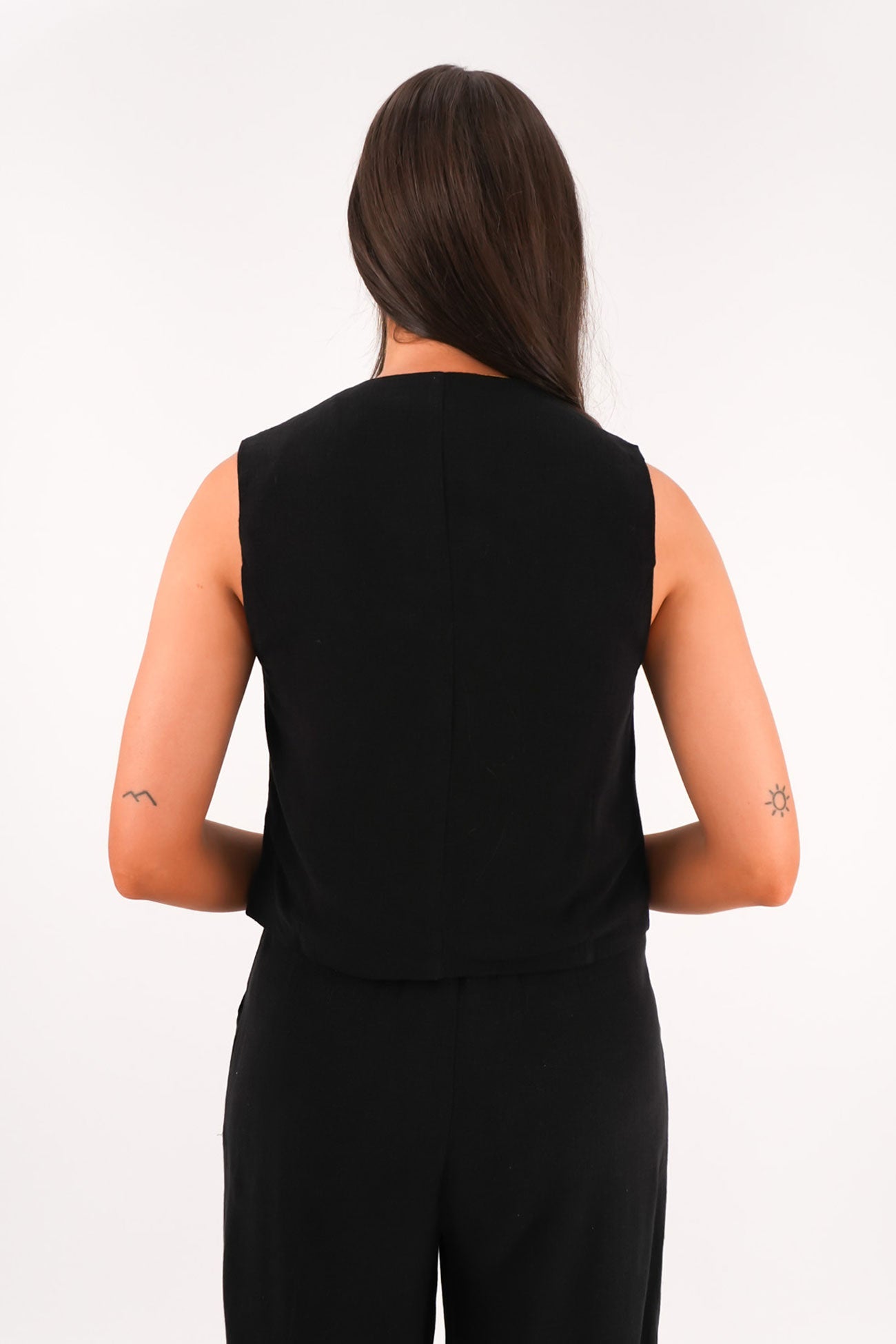 Natalia Vest Black