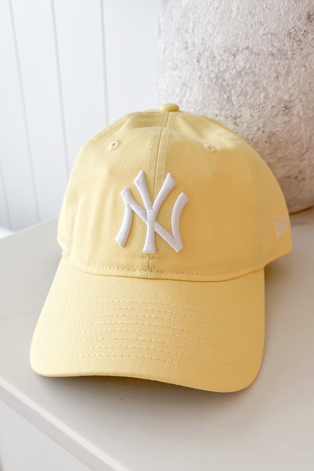 New York Yankees 9TWENTY Cloth Strap Soft Yellow