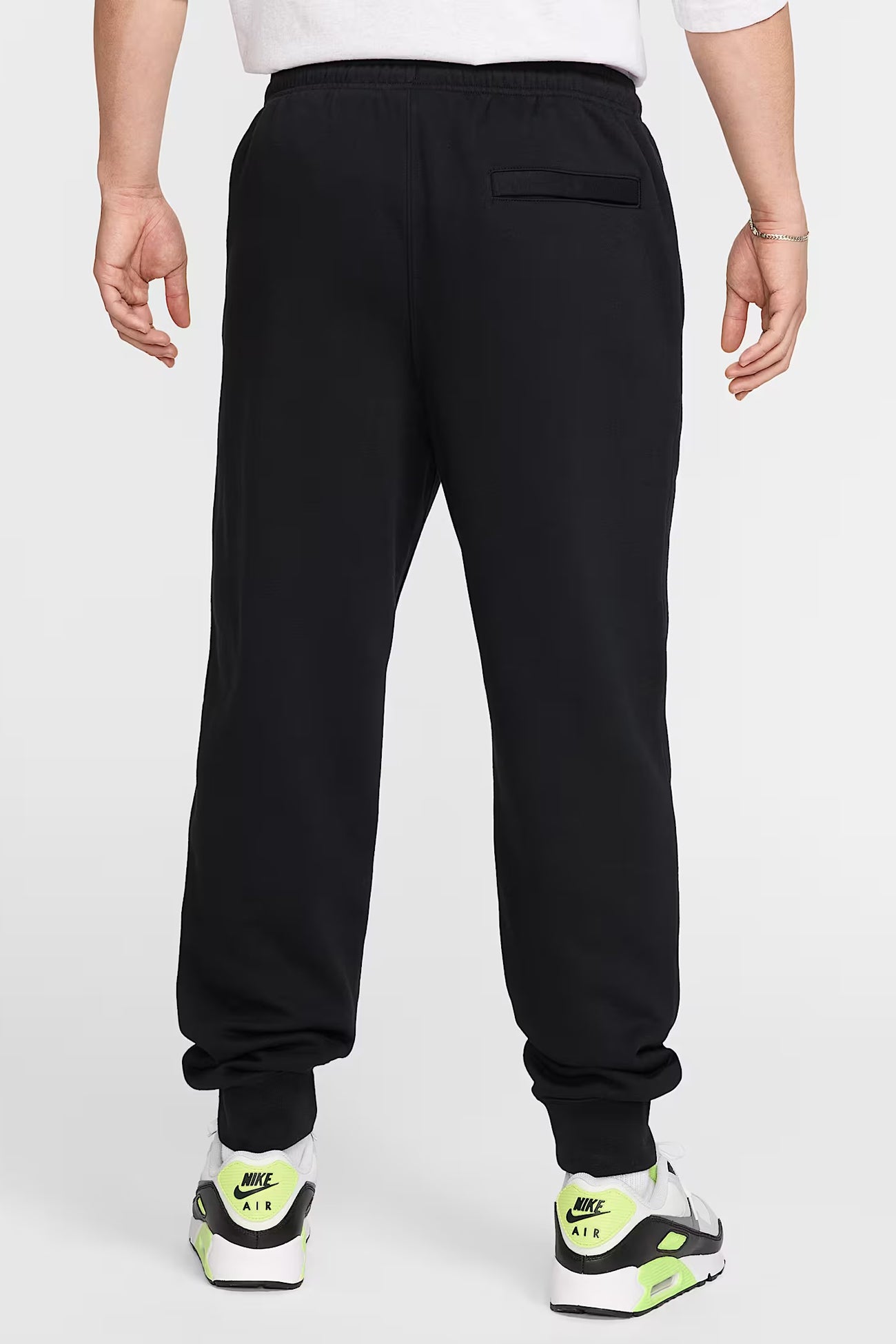 Nike-Club-BB-Jogger-Black-White-bjpg