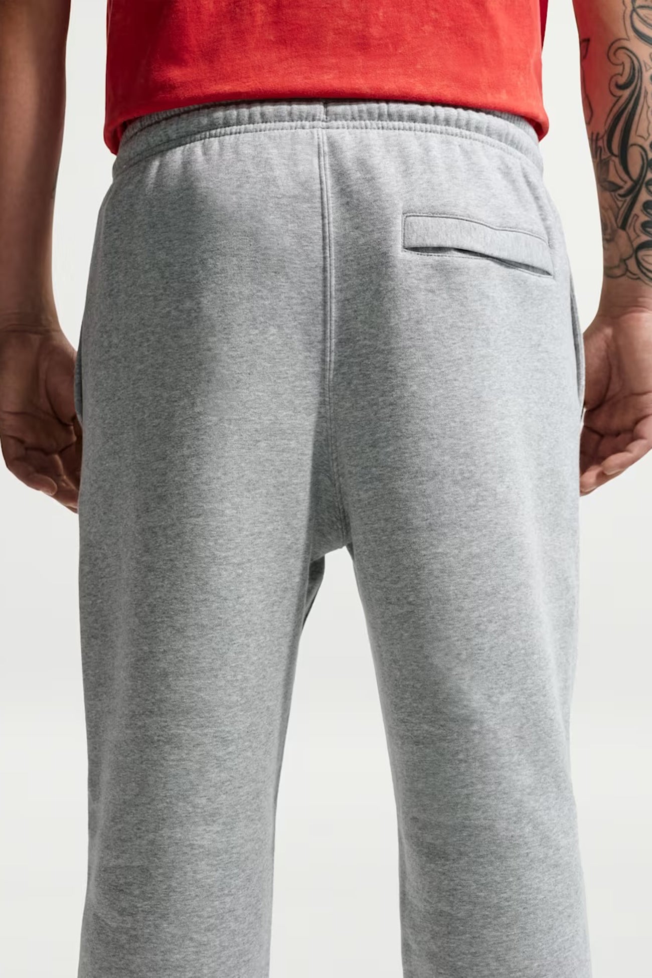 Nike Club BB Jogger Dark Grey Heather Univerity Red