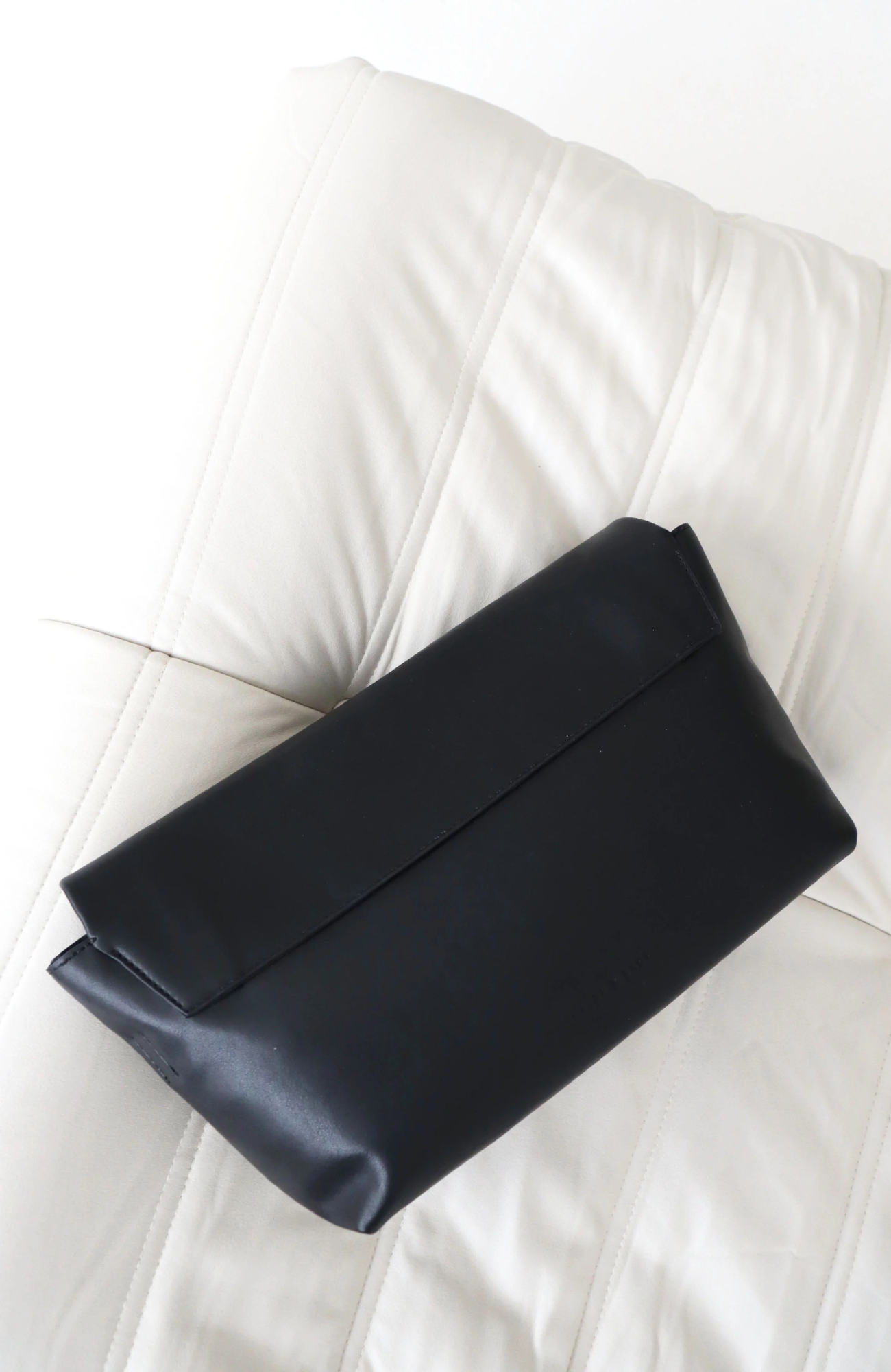 Nova Clutch Black