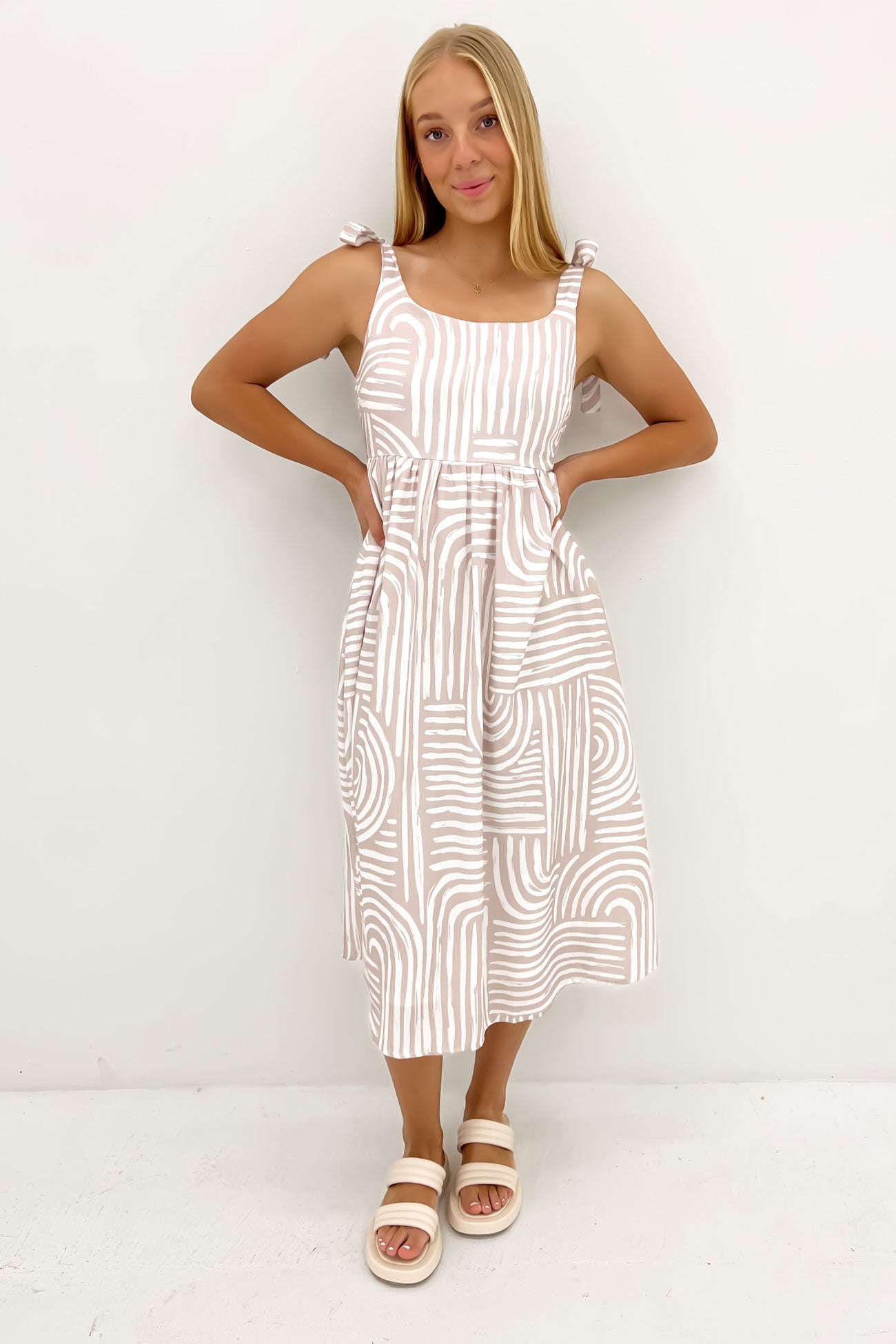 Omari Midi Dress Beige Peru
