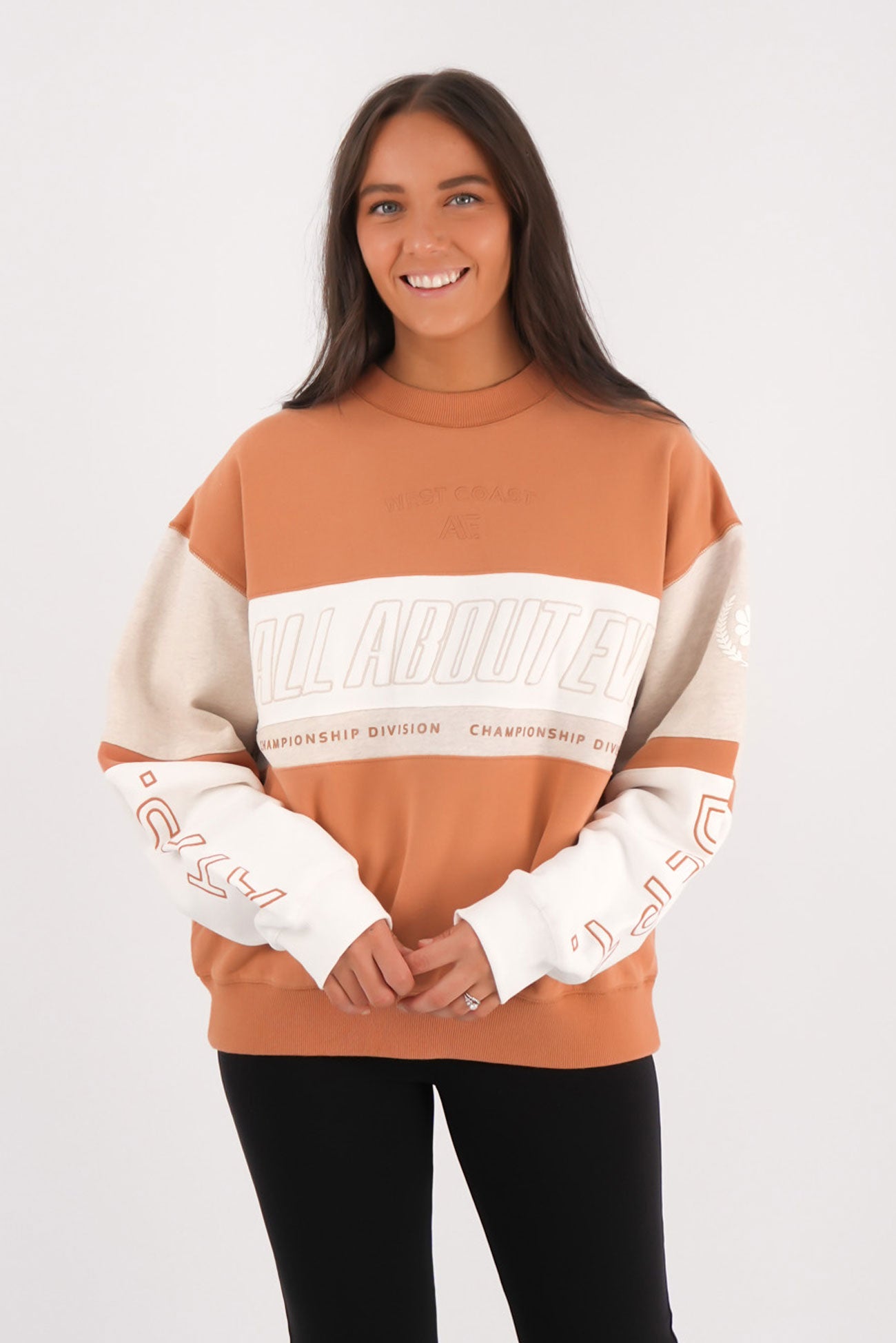 Performance Slouch Crew