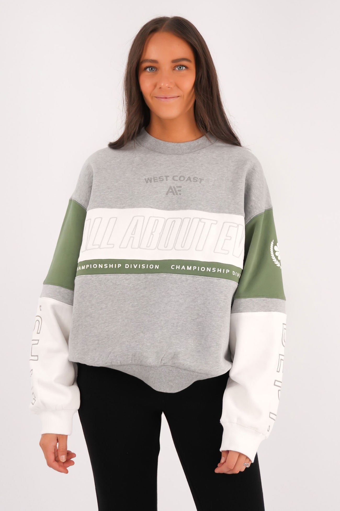 Performance Slouch Crew