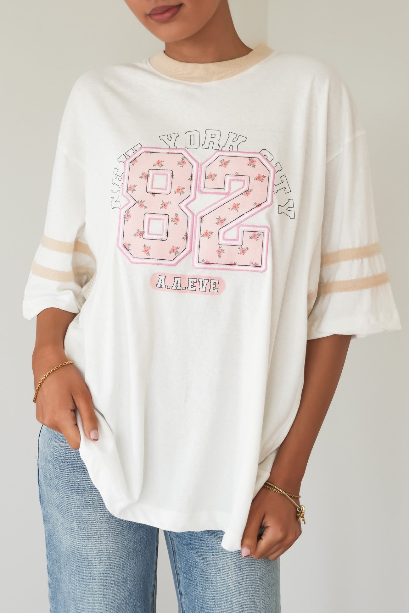 Petal 82 Oversized Tee Vintage White