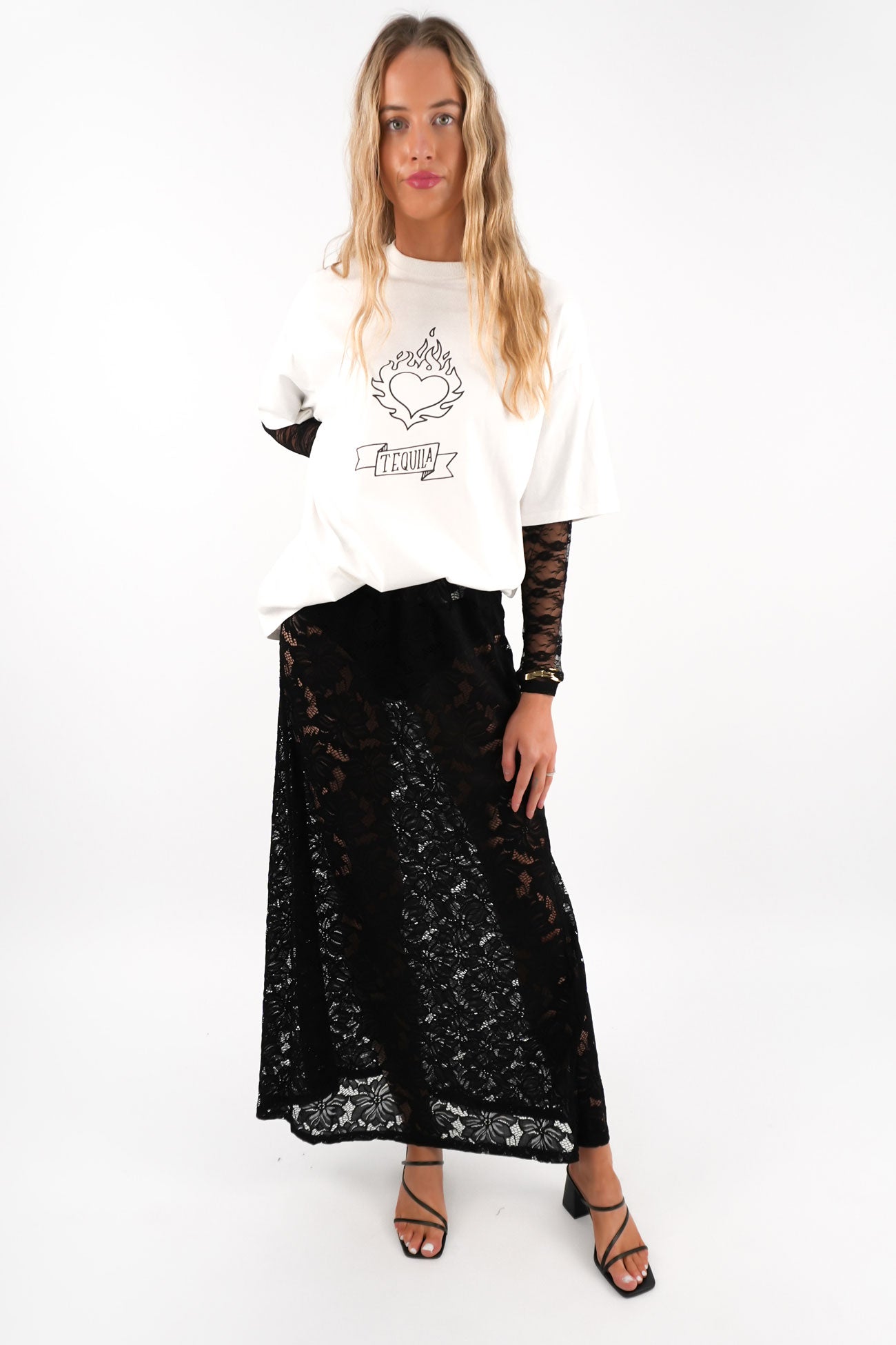 Raya Set White Black