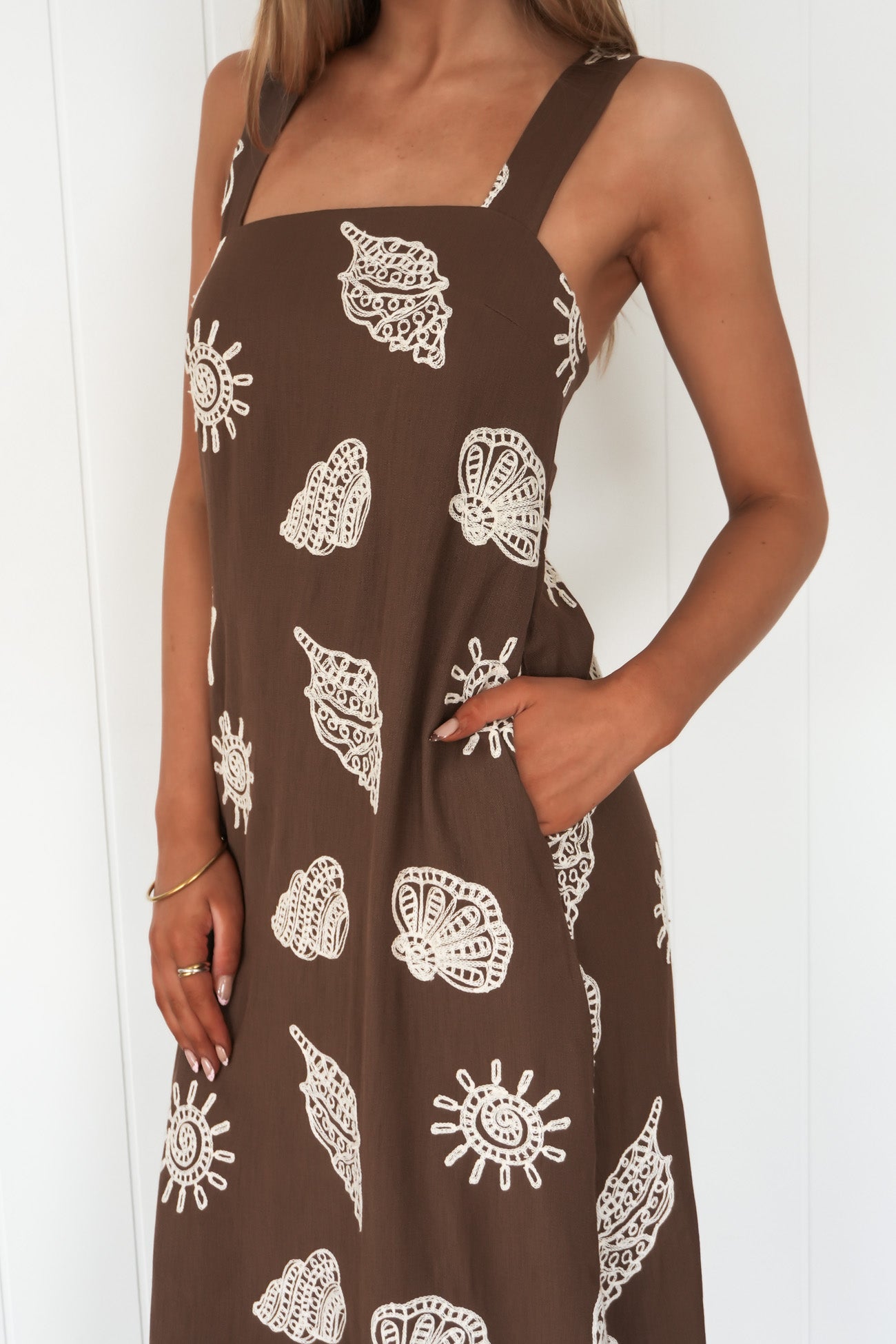 Remmi Maxi Dress Coffee Seaside Stitch
