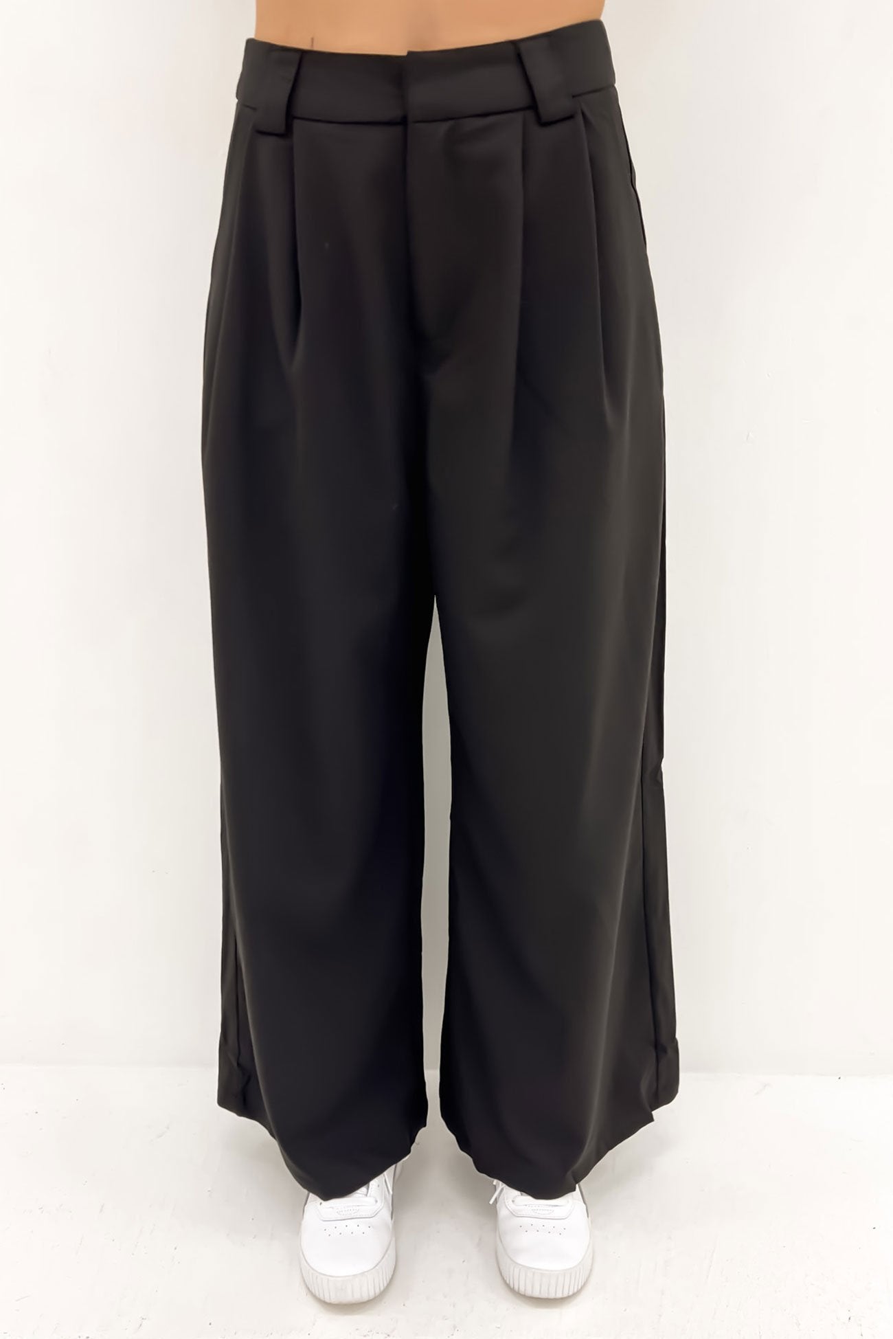 Ria Pant Black