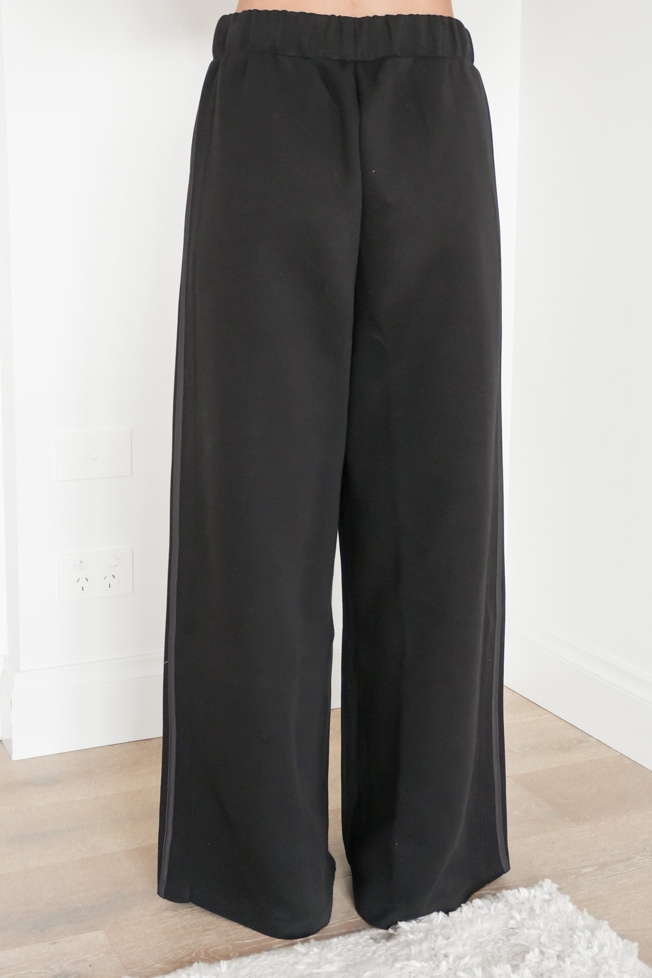 SST 2.0 Long Track Pants Black