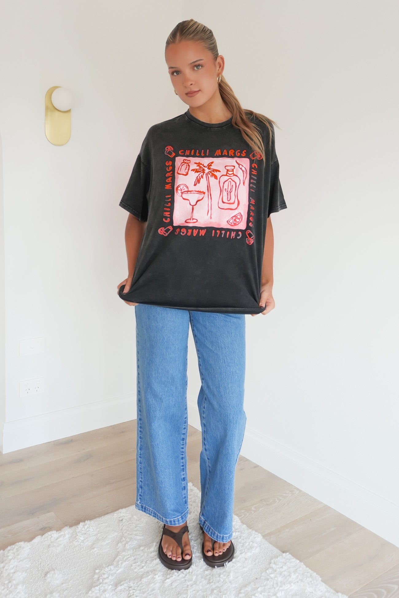 Sindy Tee Black