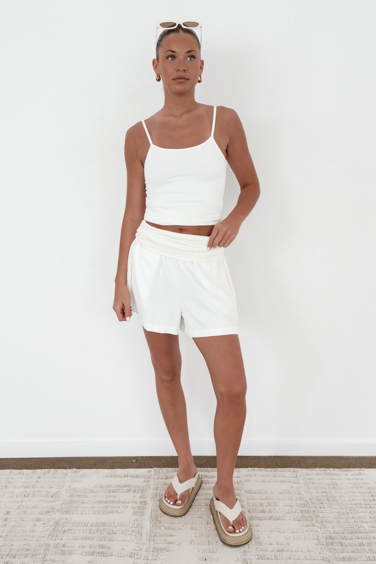 Solana Short White