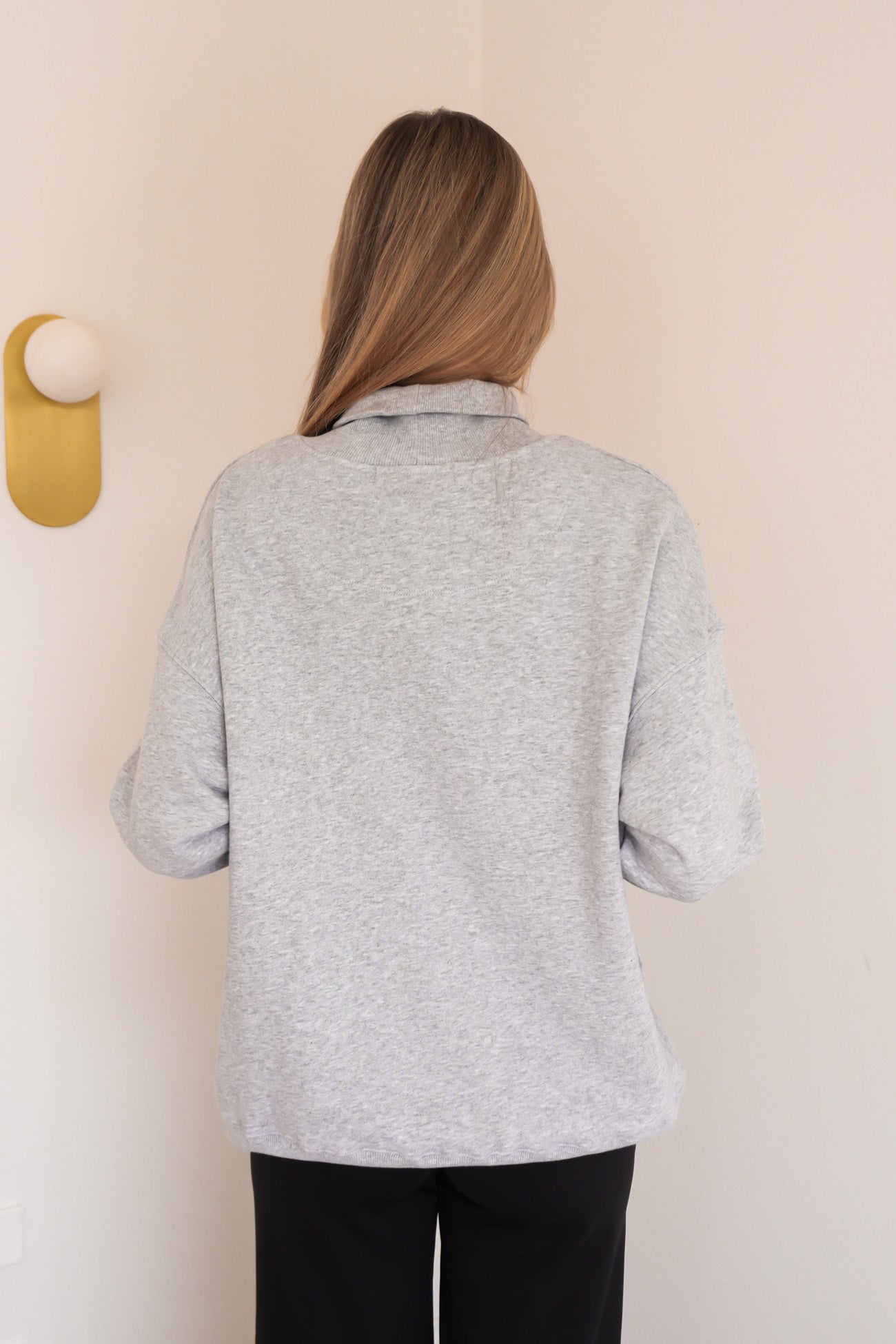 Studio Mock Neck Crew Grey Marle