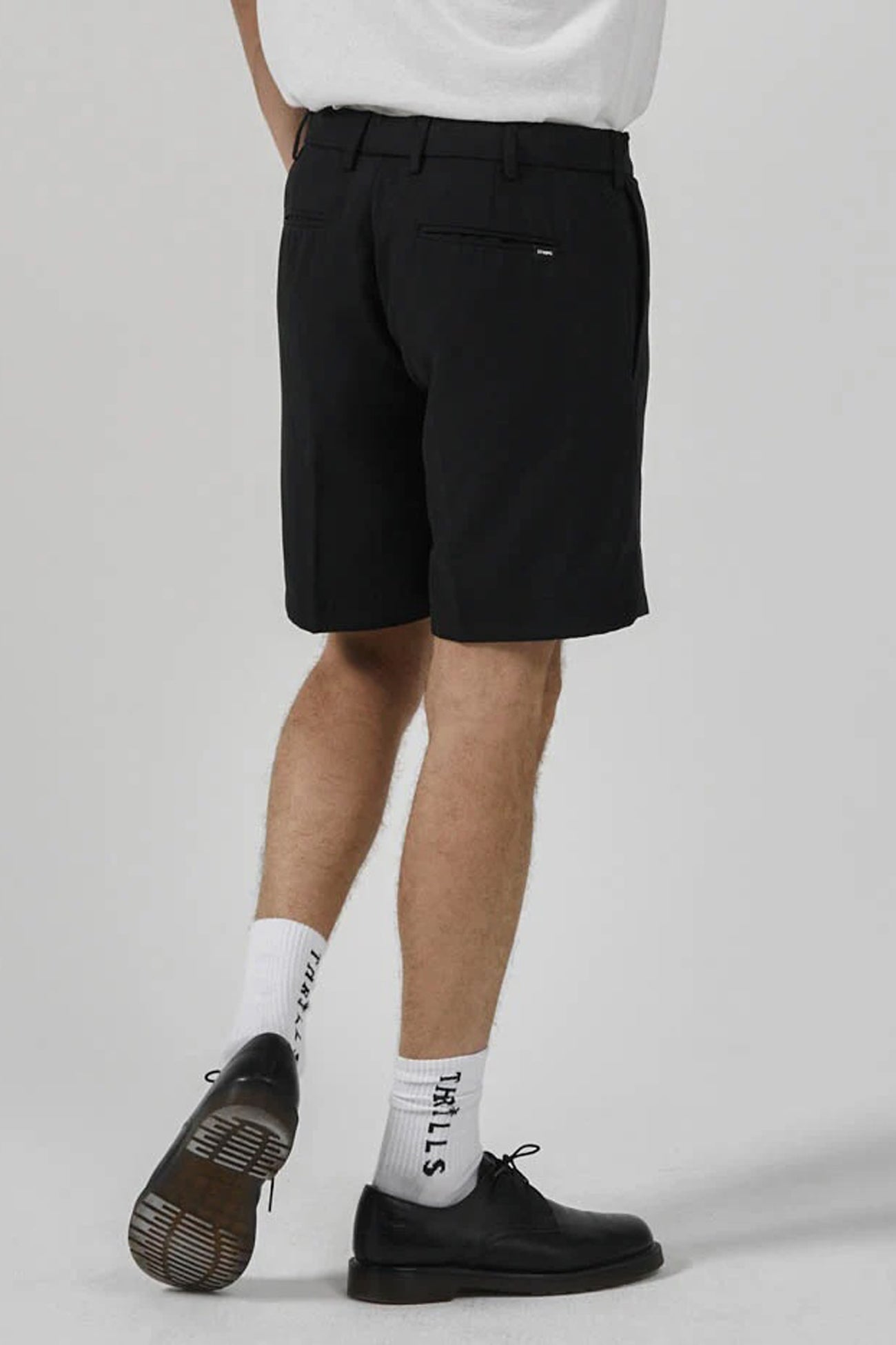 Pub Short Black