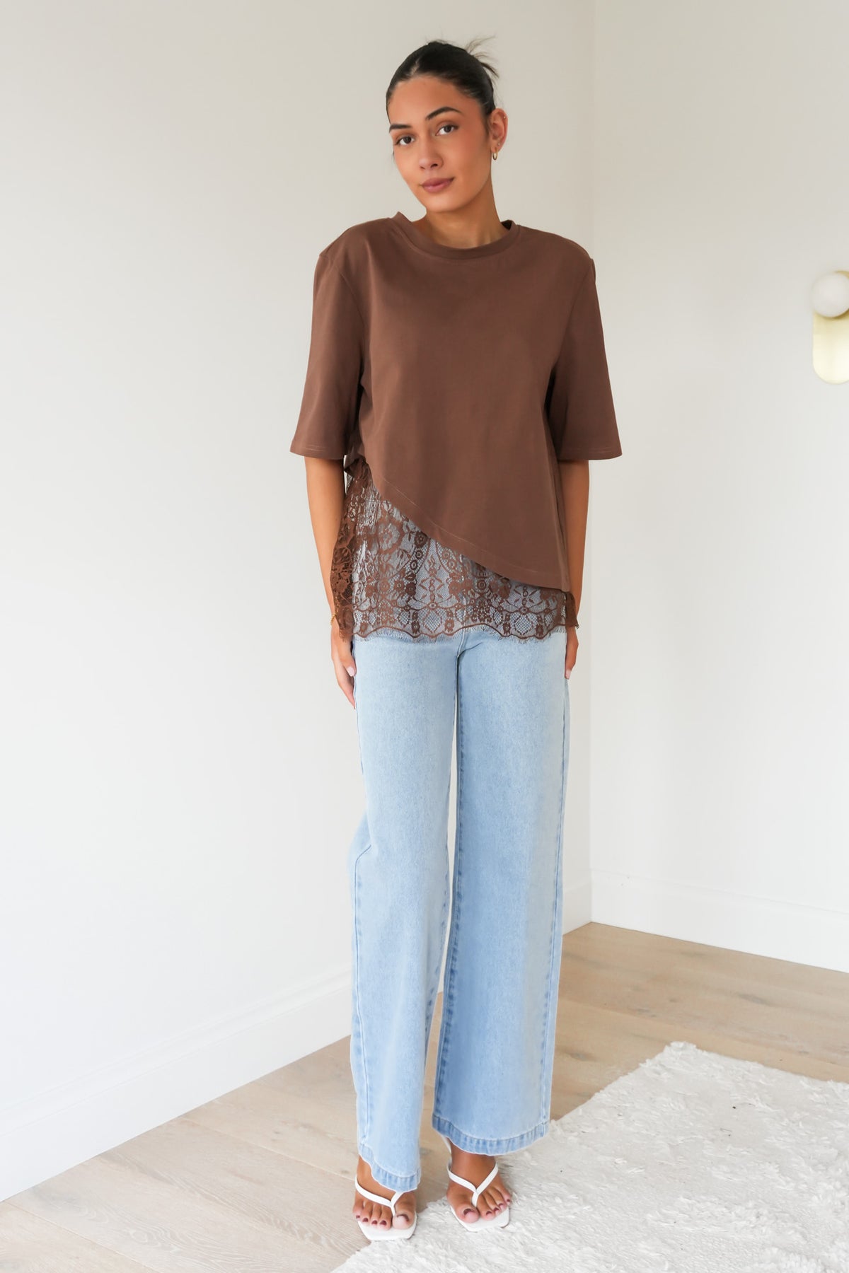 Tommi Lace Tee Chocolate