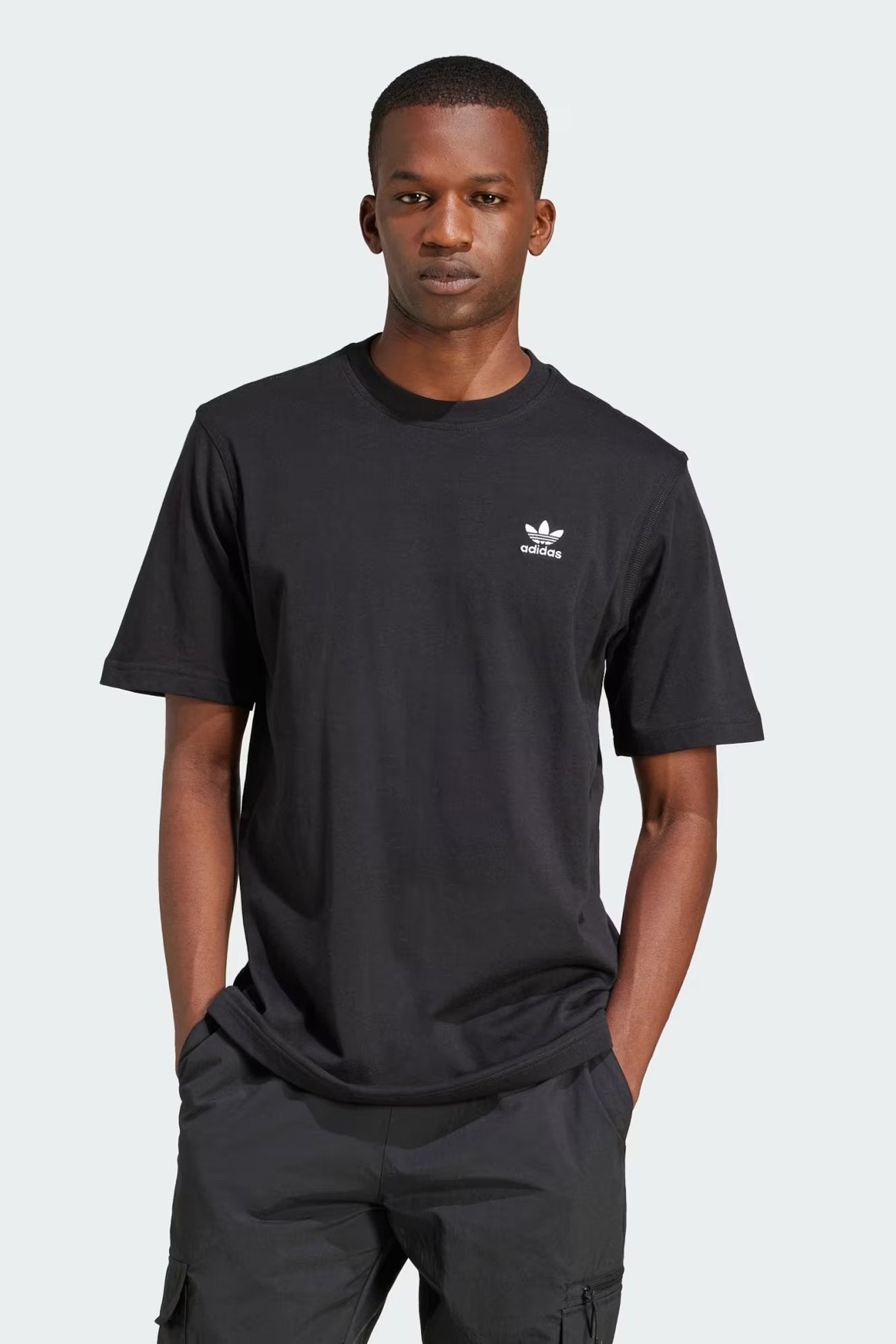 Trefoil Essential Tee Black