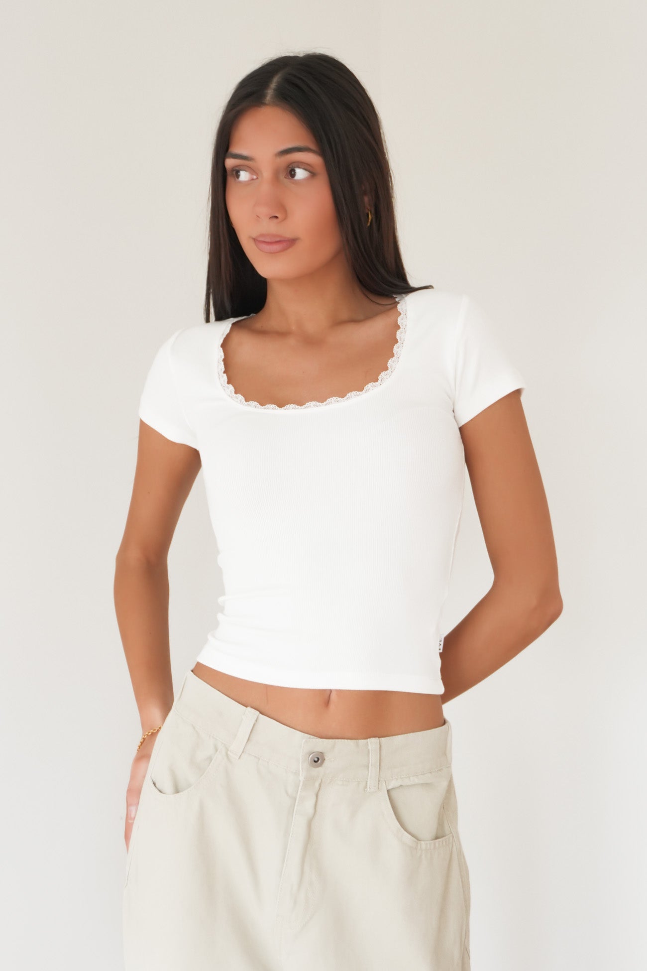 Washed Rib Lace Scoop Neck Tee Vintage White