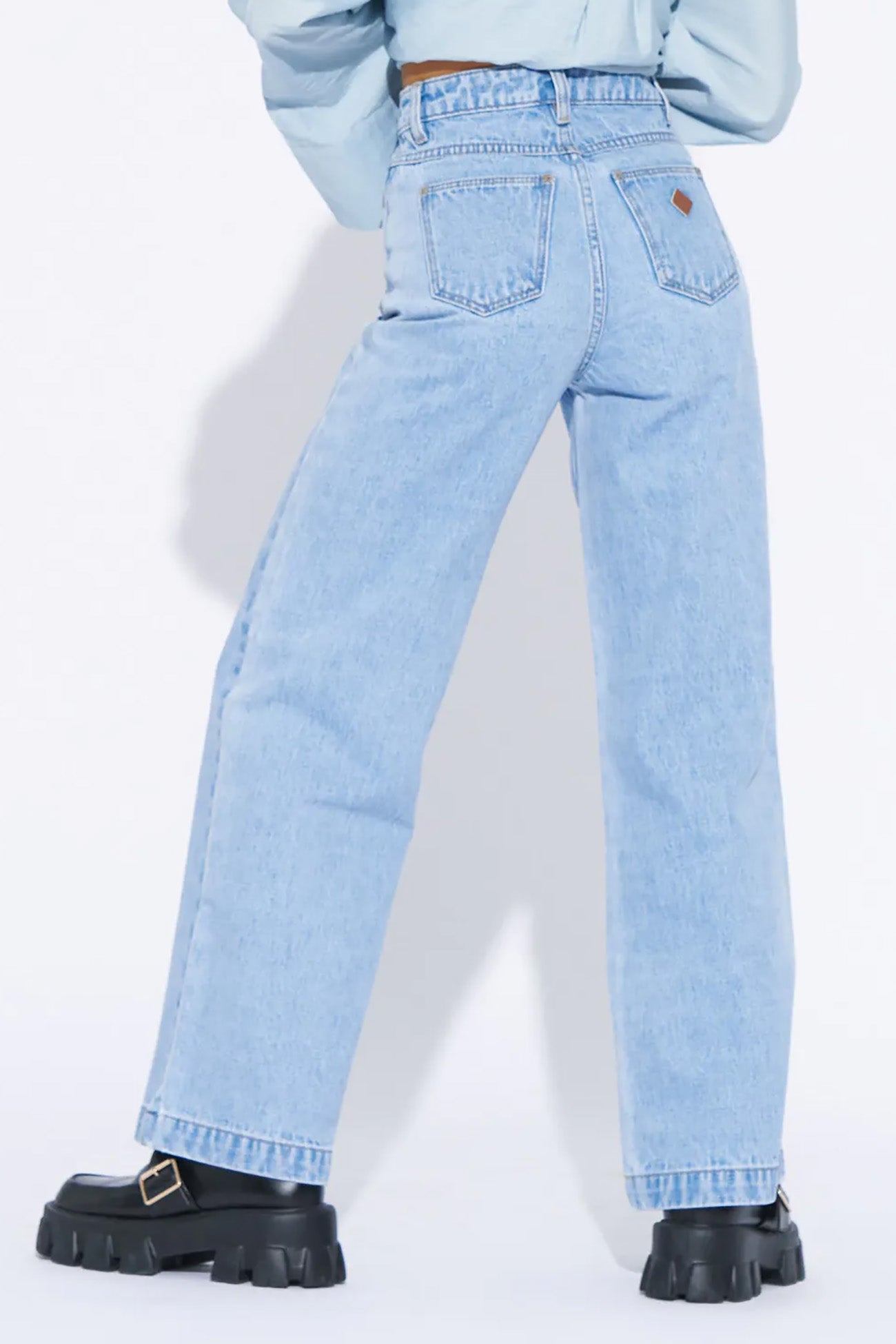 A 94 High & Wide Petite Jean Walk Away
