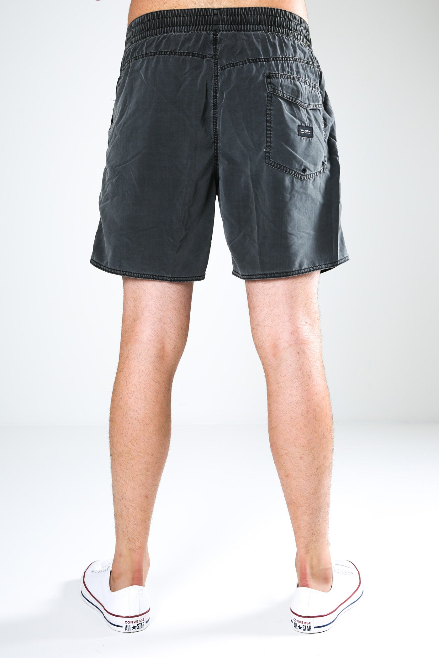 Center 17 Trunk Black