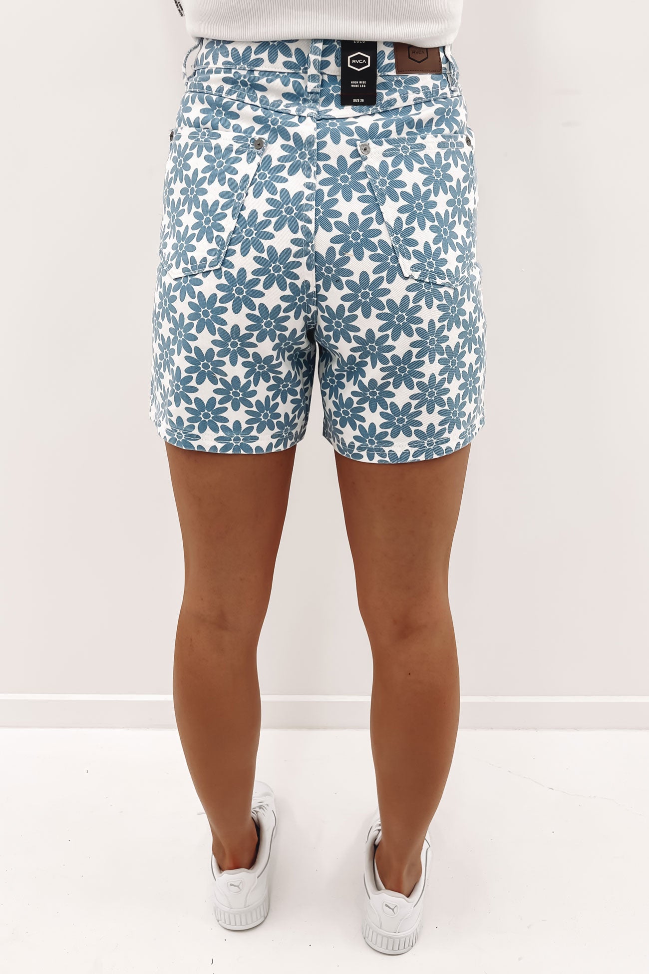 Daisy Coco Short Ash Blue