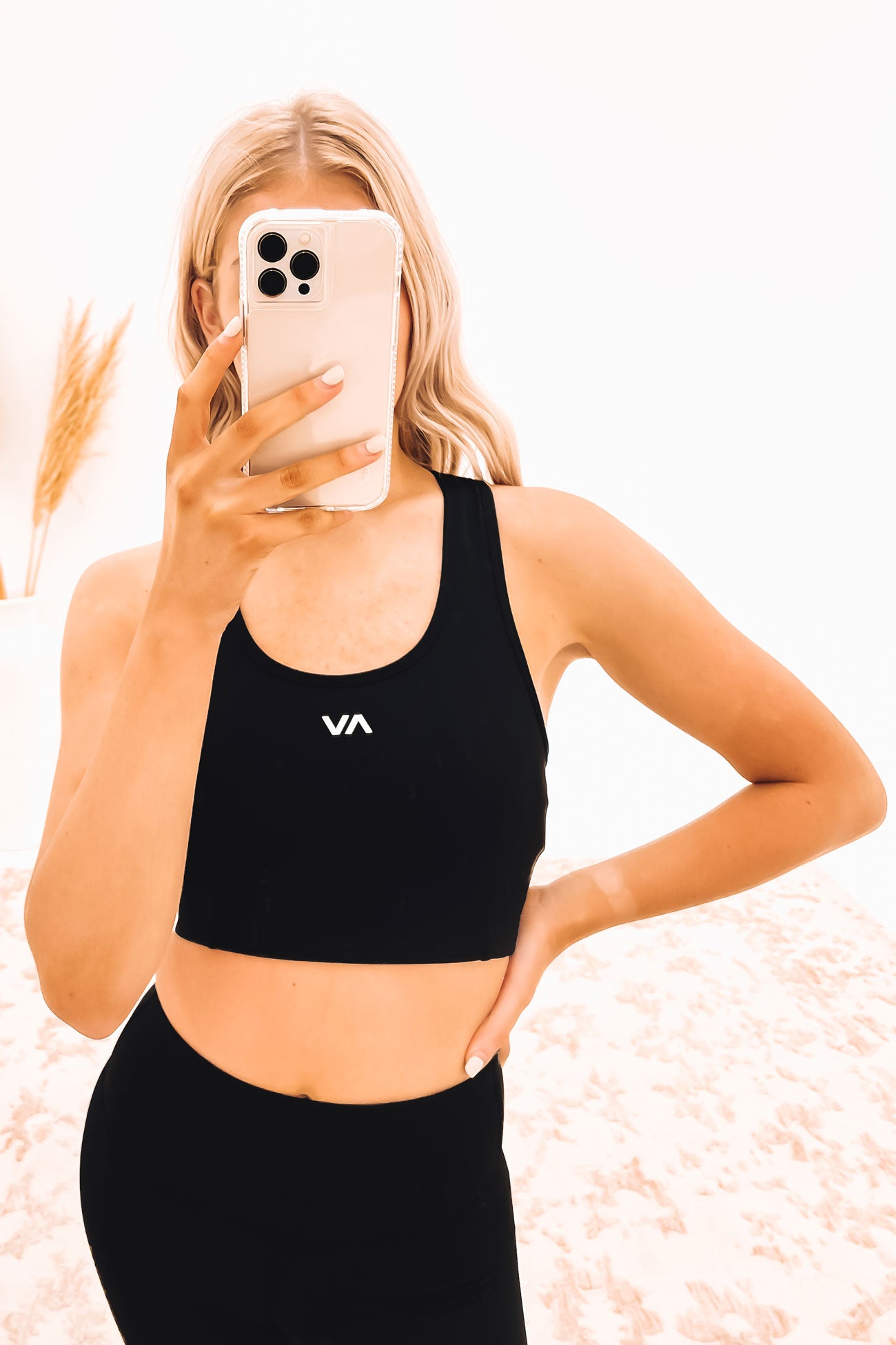 VA Essential Sports Bra Black