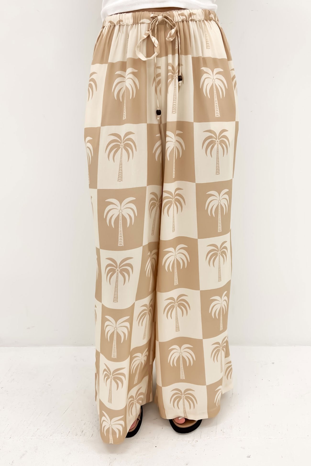 Kaleb Pant Latte Palm