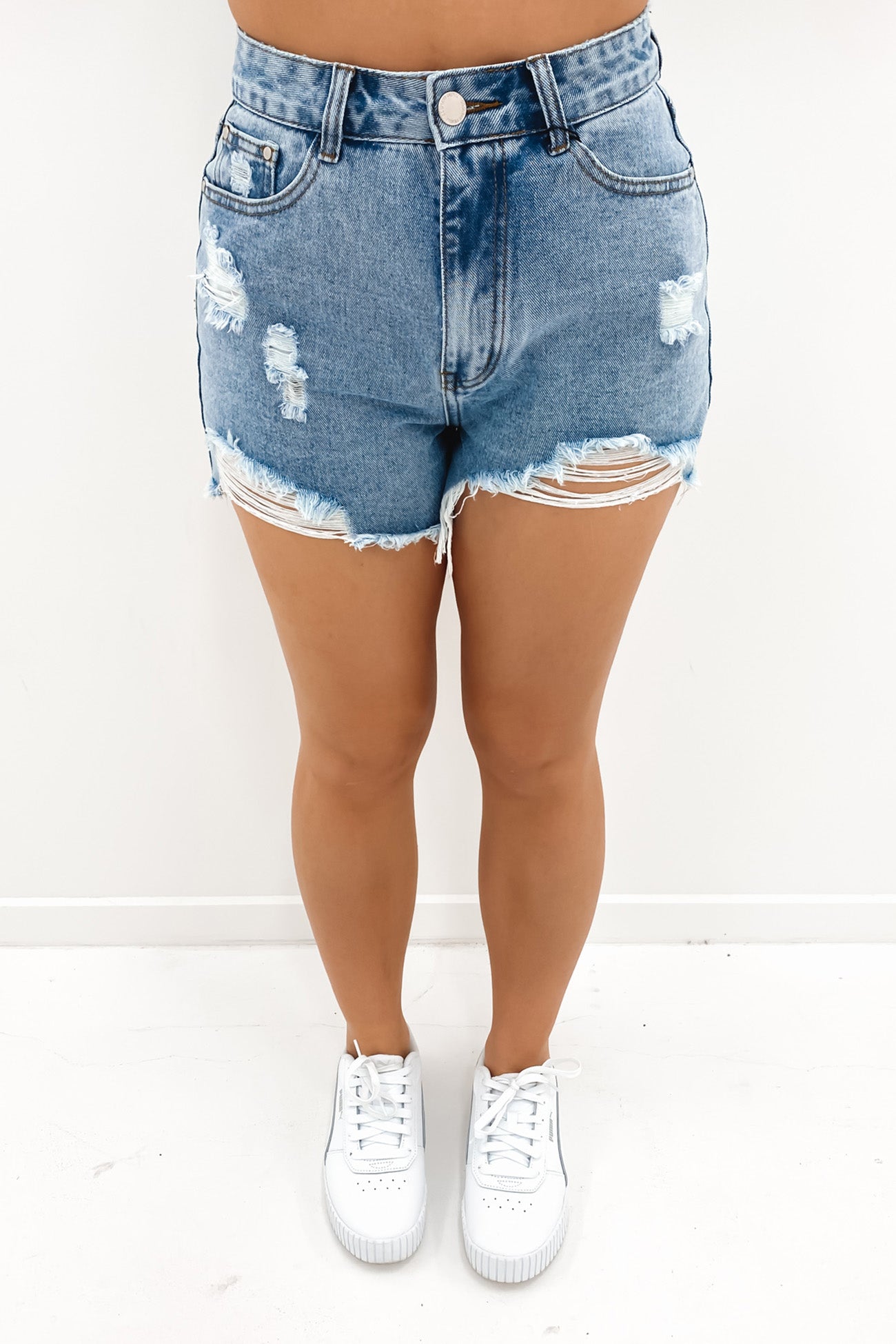 Kaylie Ripped Denim Short Mid Blue