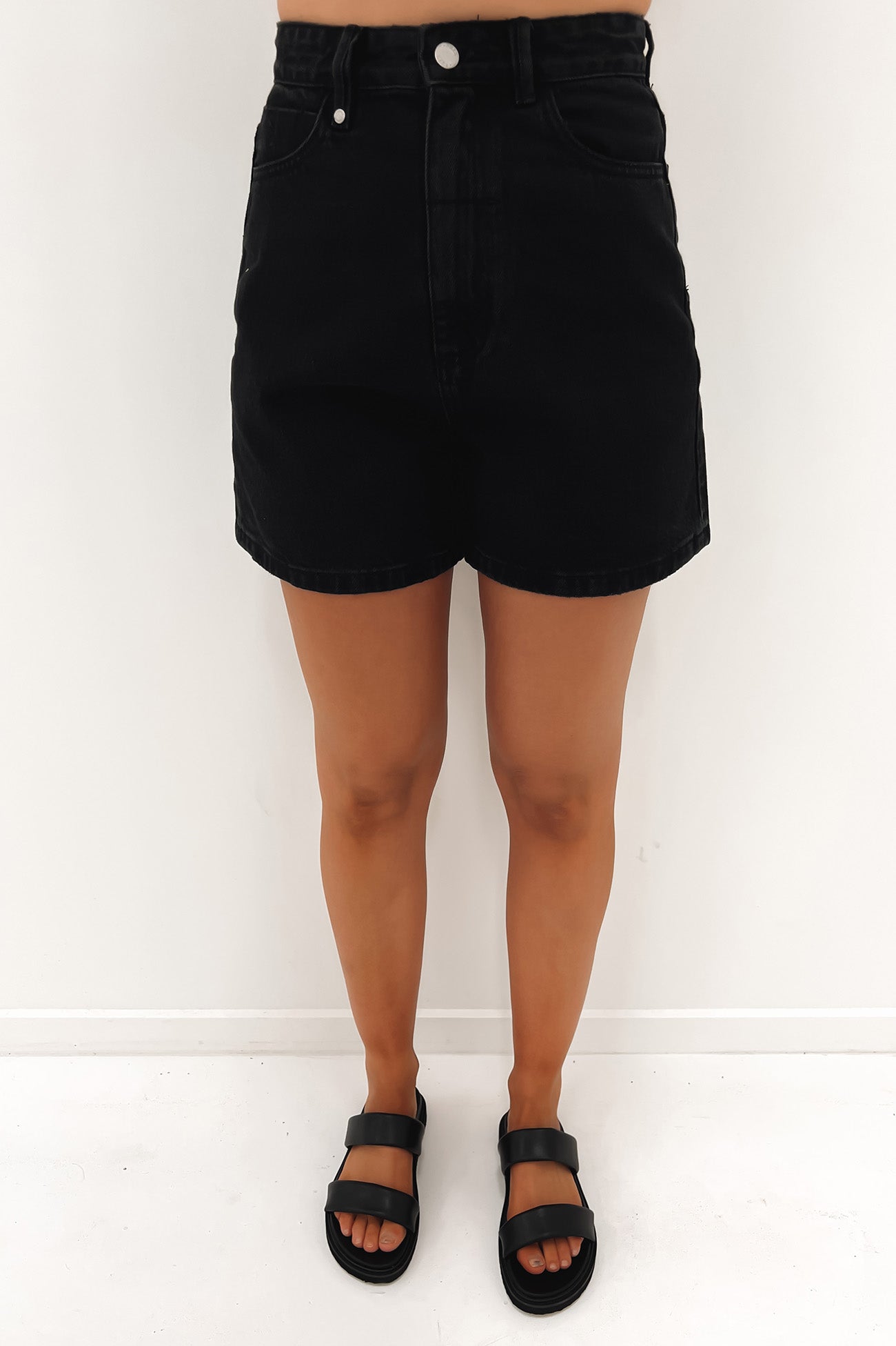 Koko Short Aged Black