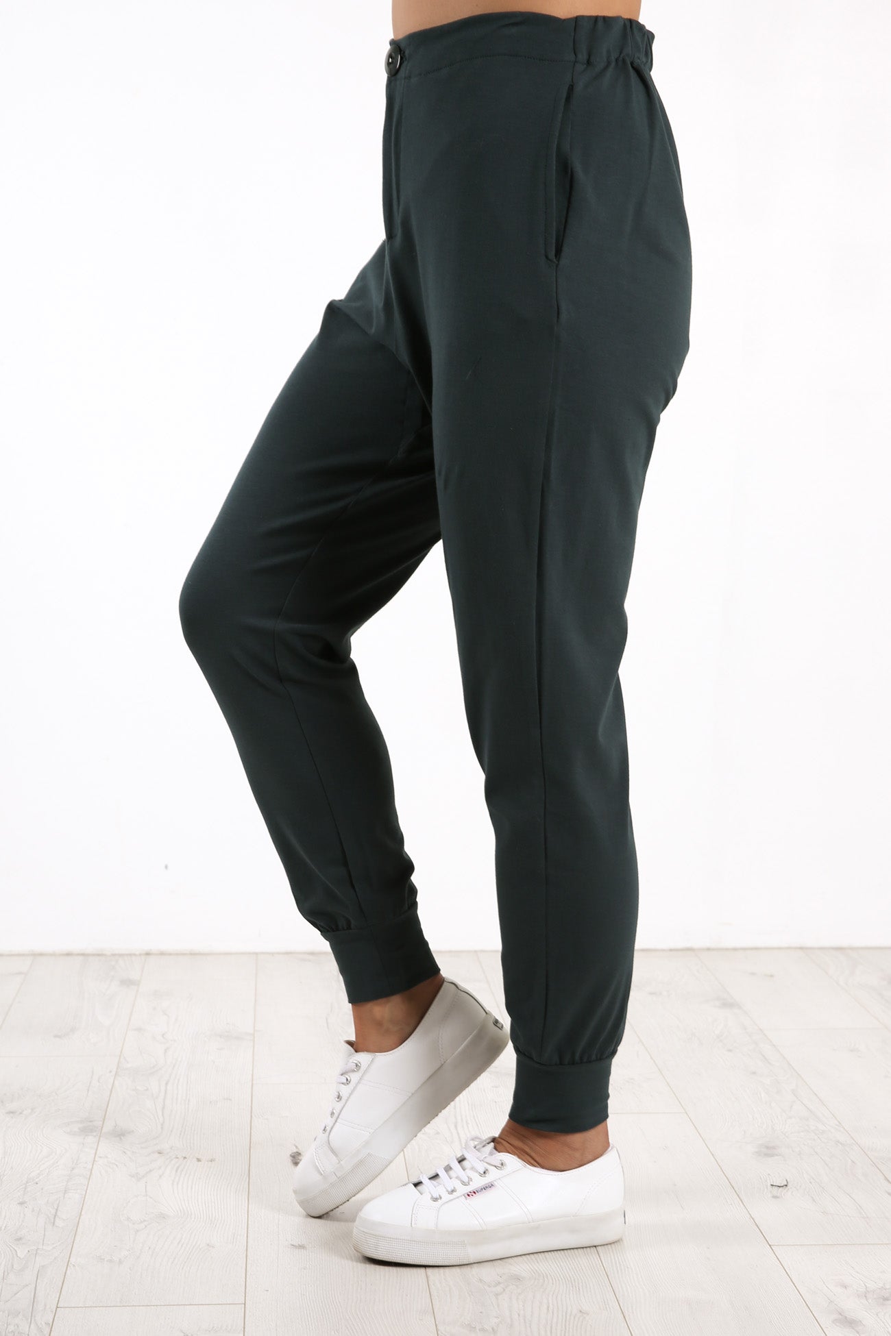 Mona Pant Thyme