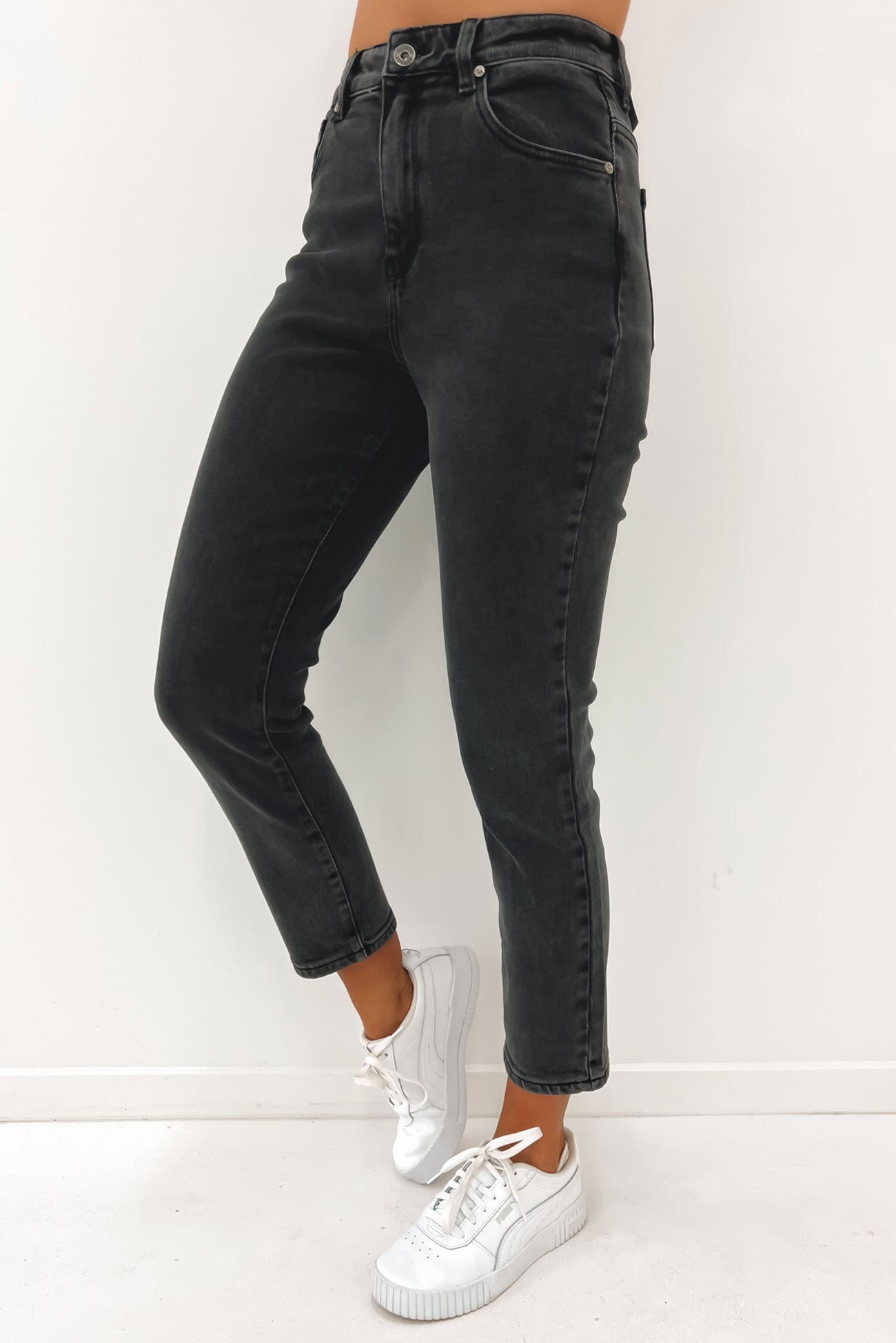 Monica Mom Jean Washed Black
