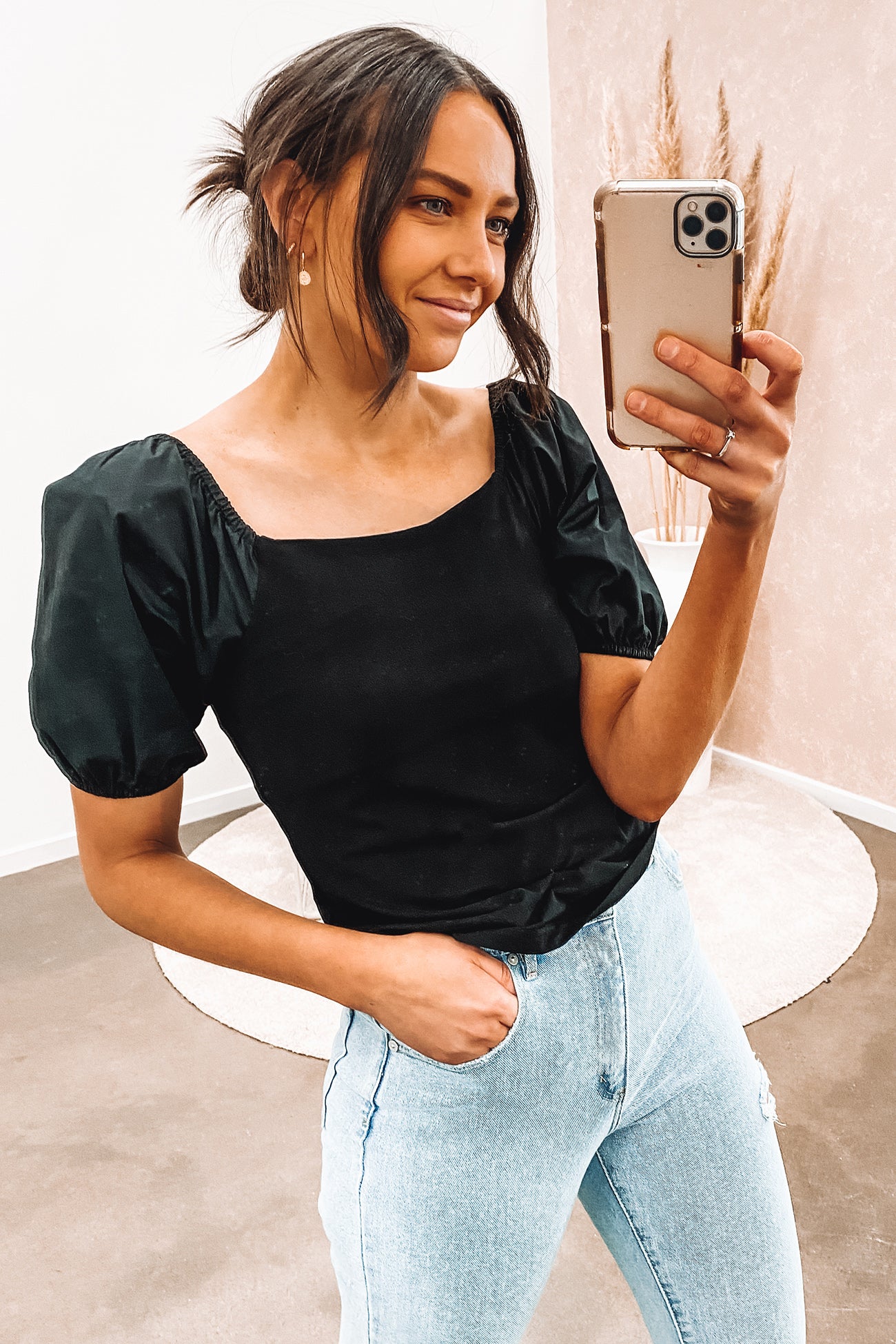 Nina Tee Black