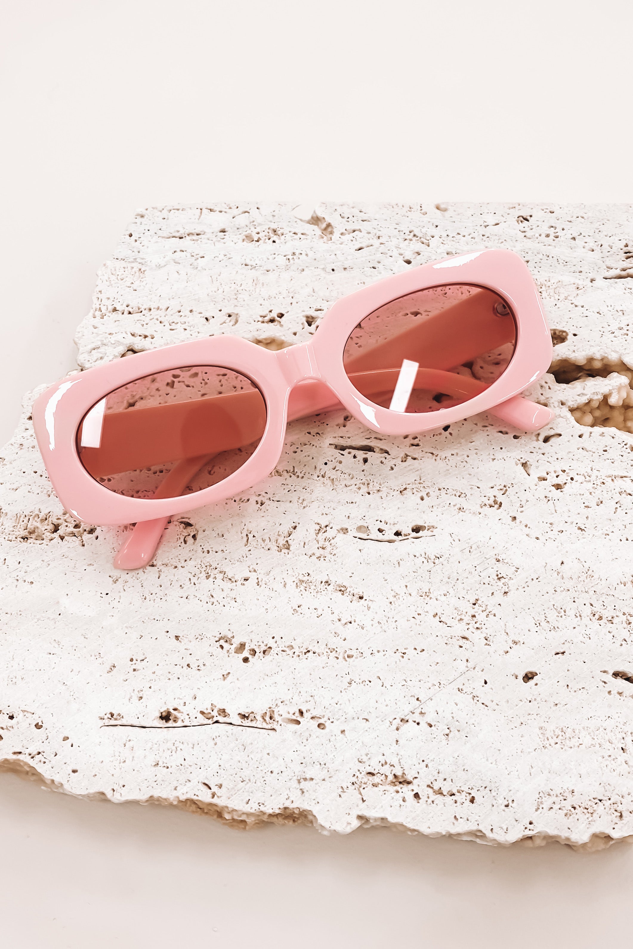Carey Sunglasses // Pink