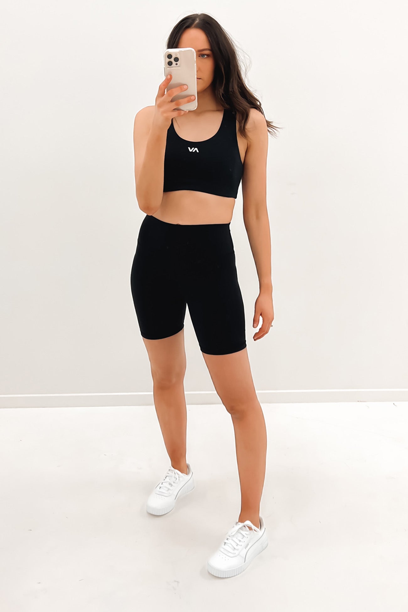 VA Essential Mid Support Bra Black