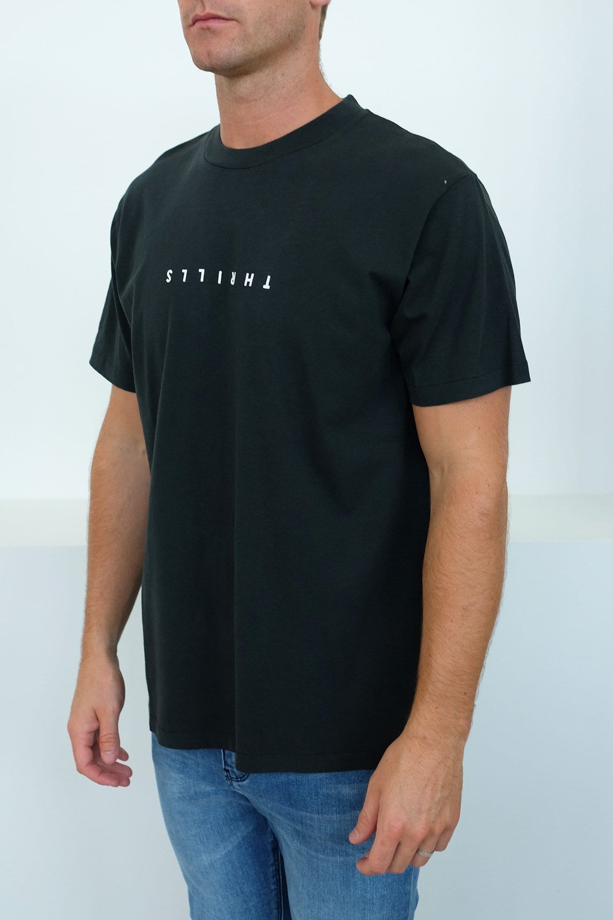 Minimal Thrills Merch Fit Tee Heritage Black Thrills - Jean Jail