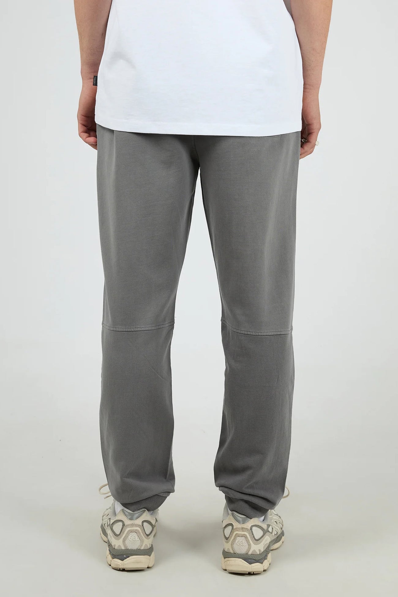 Essential Theory Trackpant V2 Charcoal