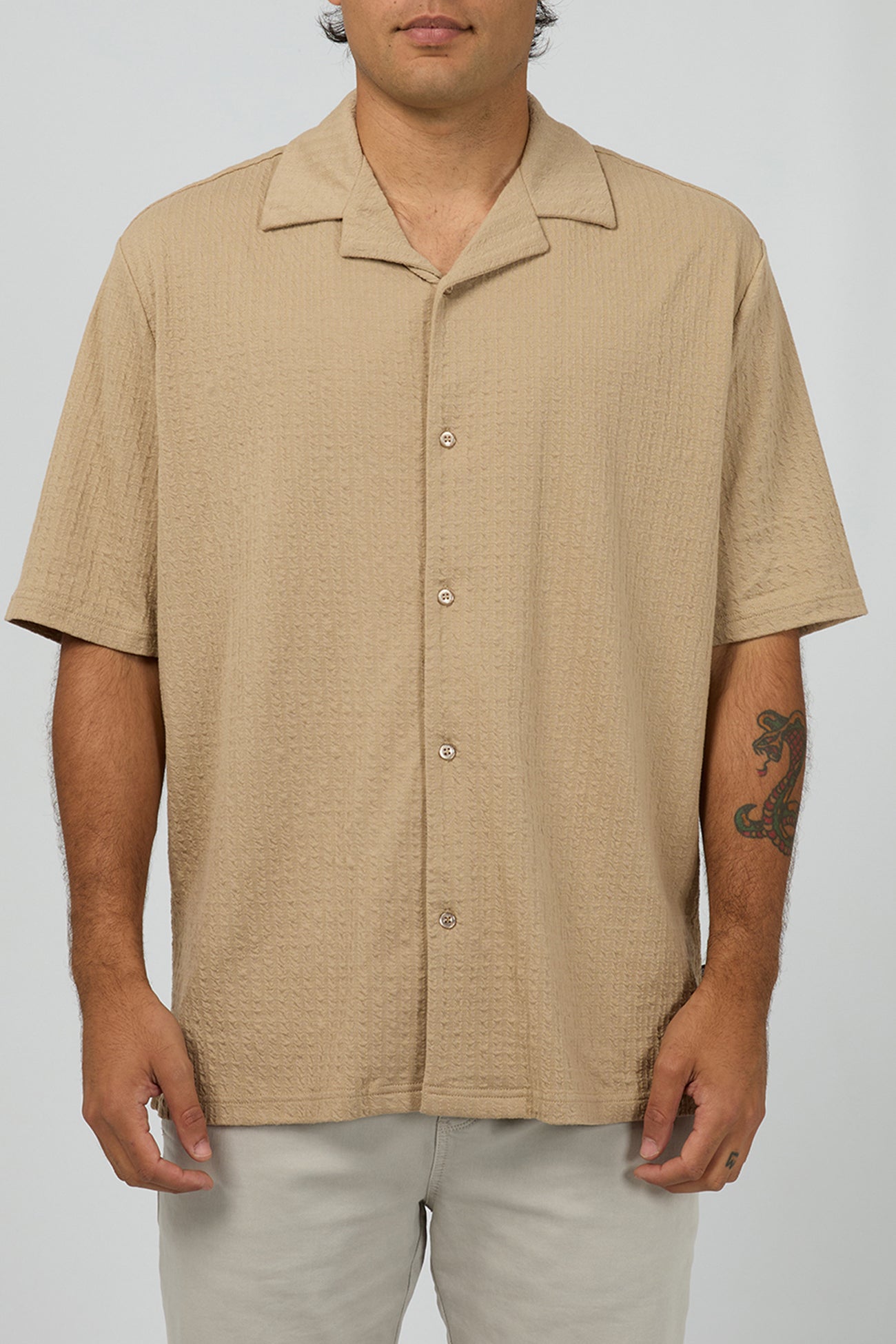Liberate Short Sleeve Shirt Tan