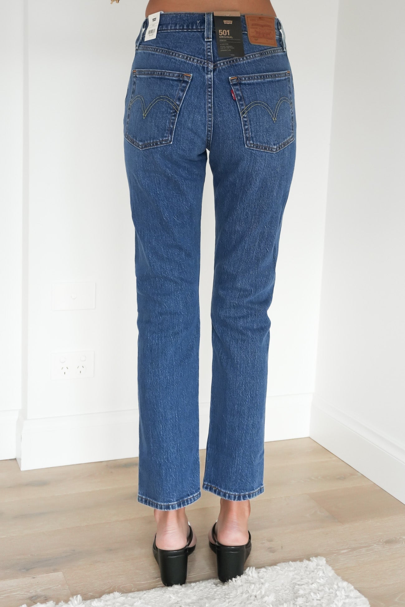 501 Original Jean Array Away