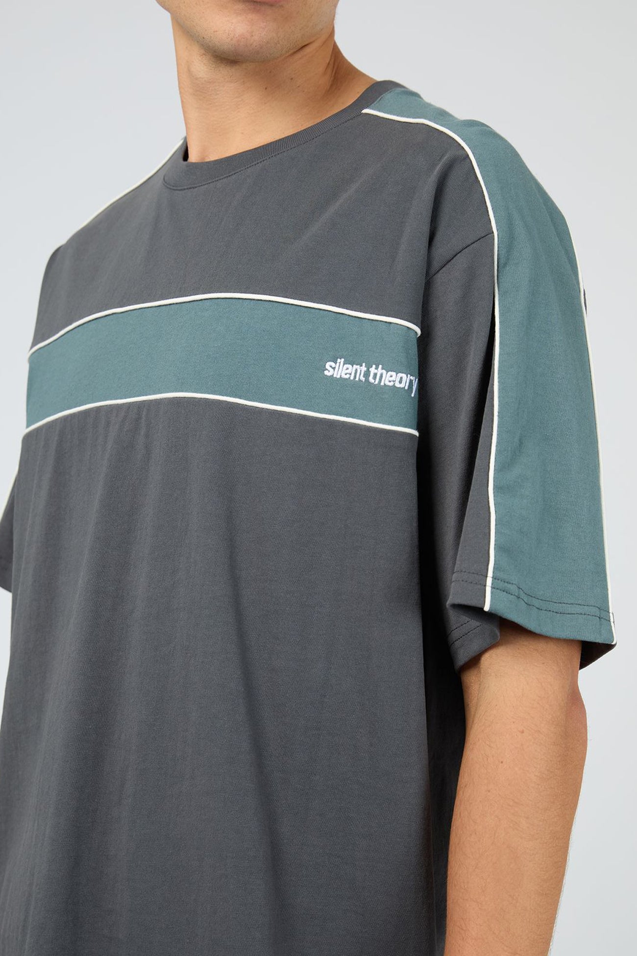 Cutback Panelled Tee Charcoal