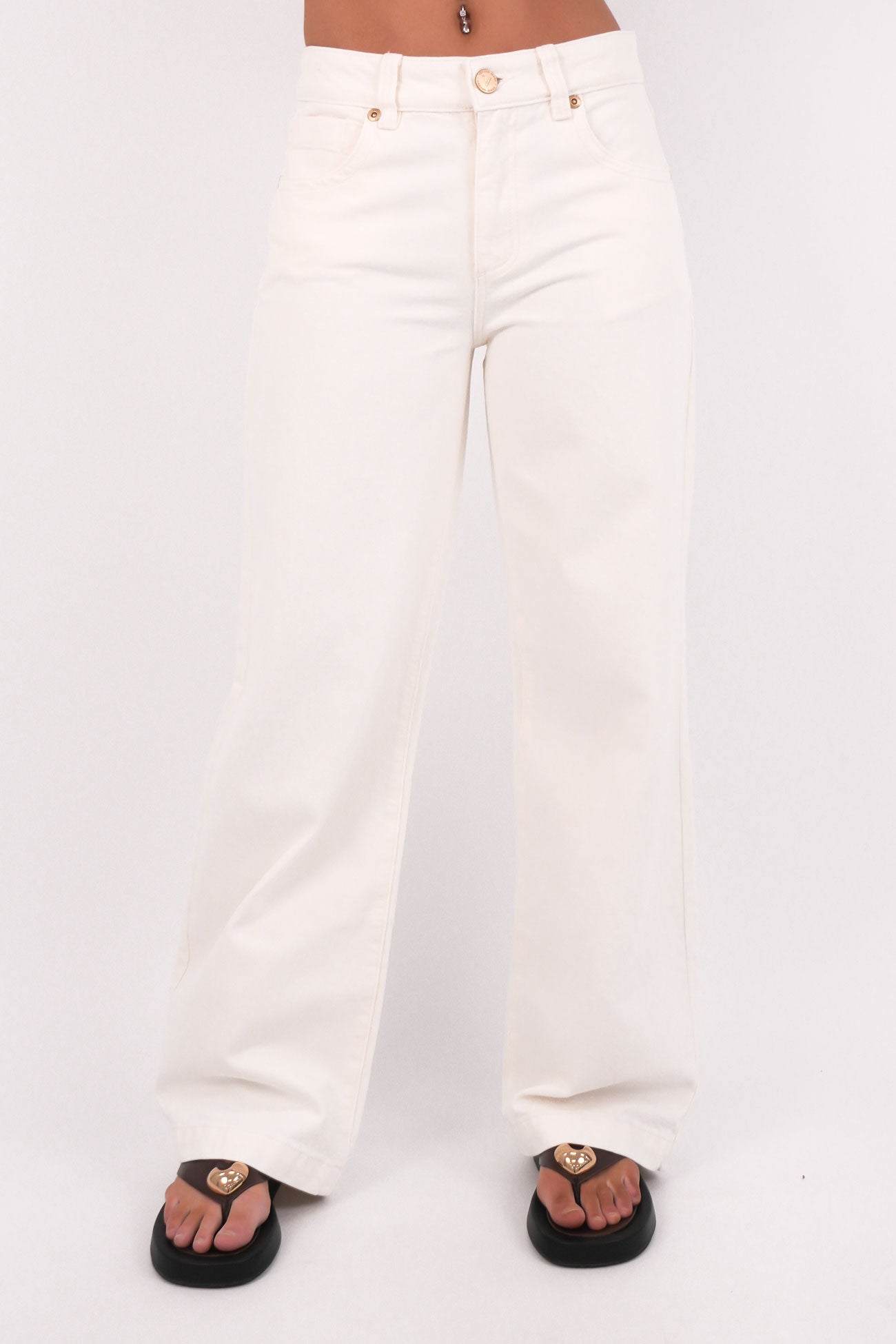 A 95 Baggy Jean White Gold