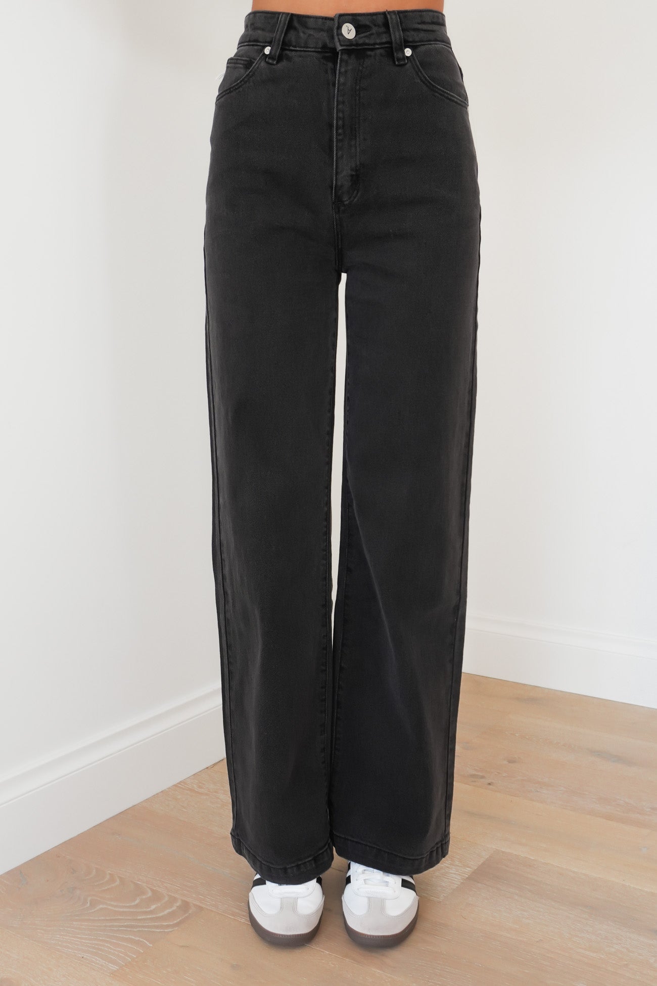 A 94 High & Wide Jean Sophie