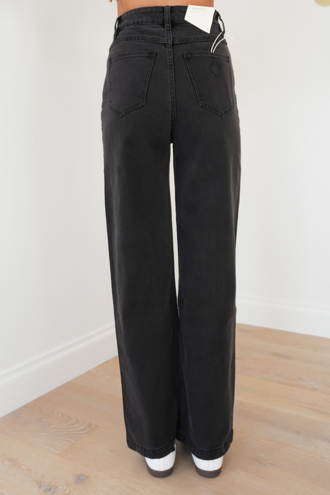 A 94 High & Wide Jean Sophie