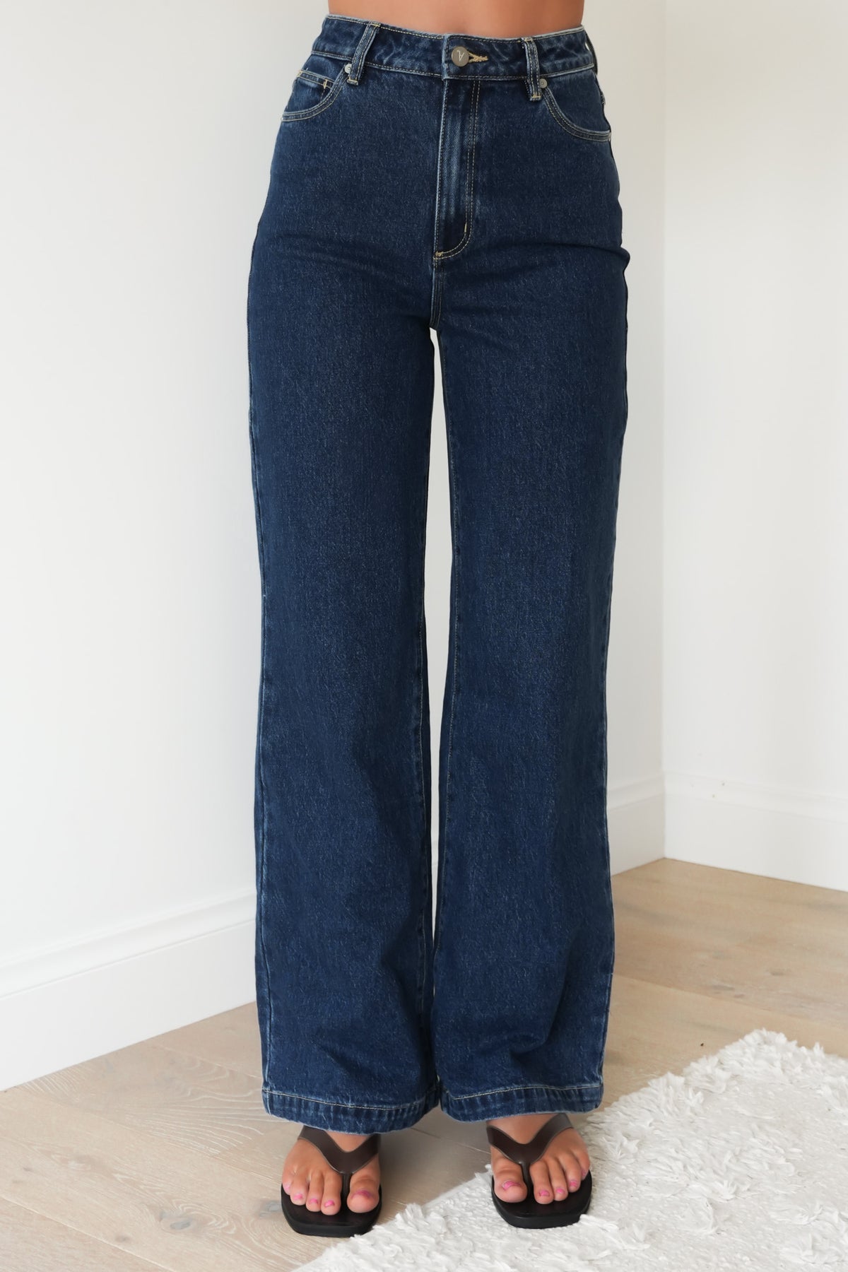 A 94 High & Wide Jean Tara