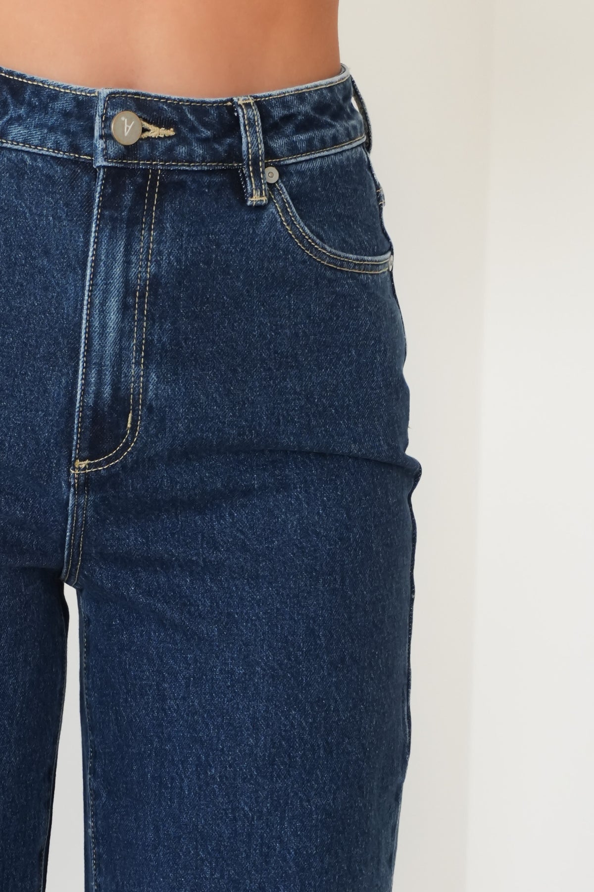A 94 High & Wide Jean Tara