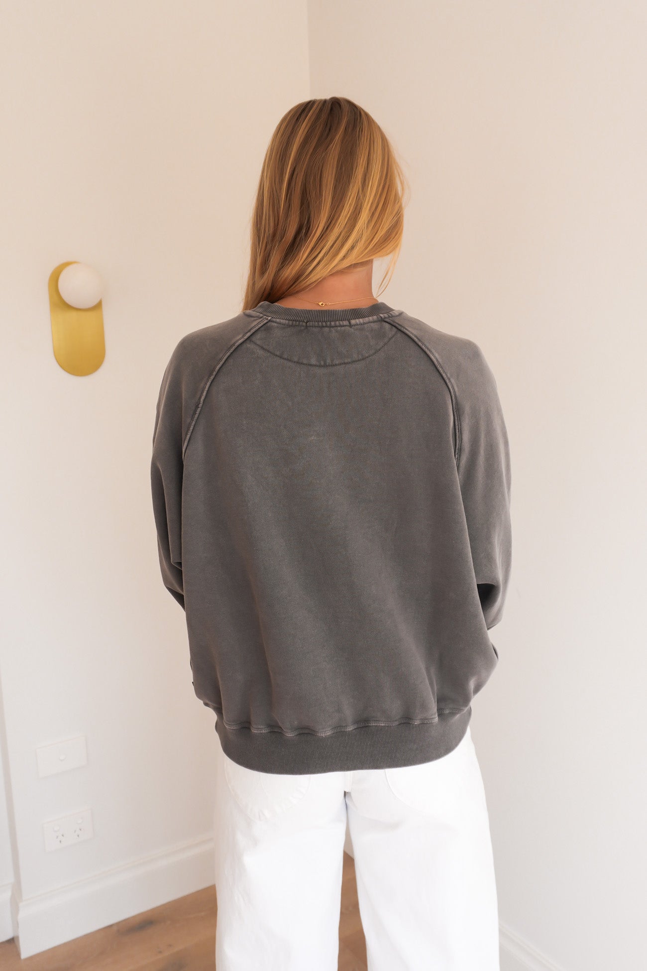 AAE Vintage Raglan Crew Charcoal
