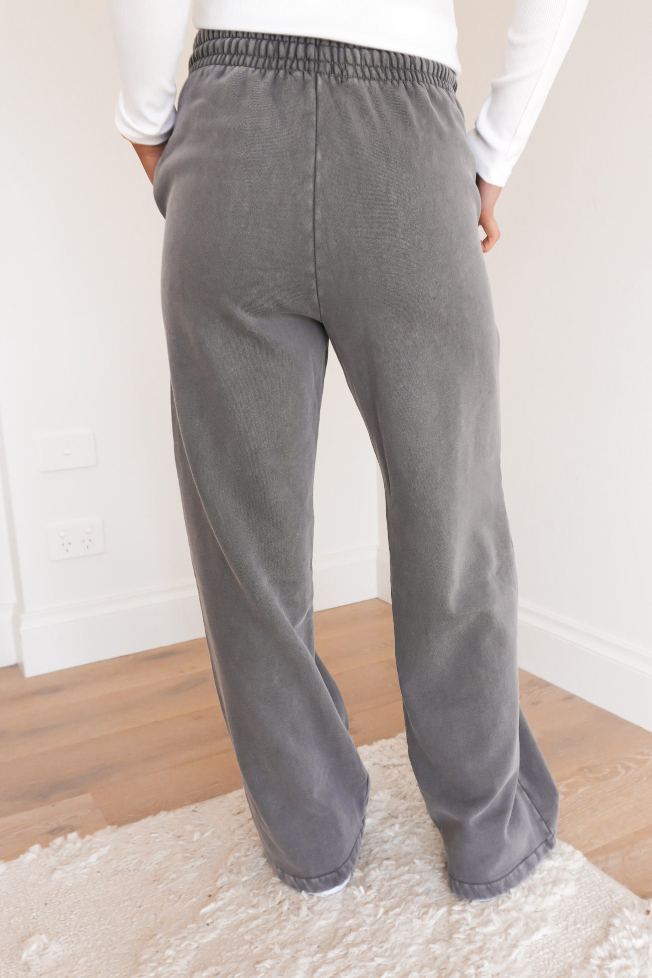 AAE Vintage Wide Leg Trackpant Charcoal