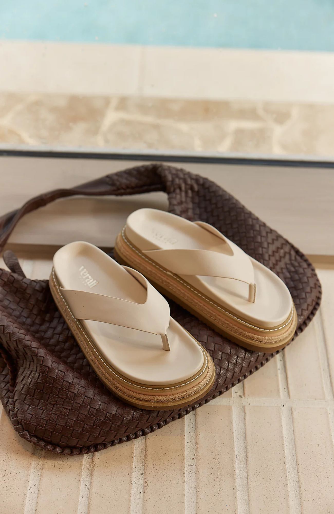 Theo Platform Thongs Bone White
