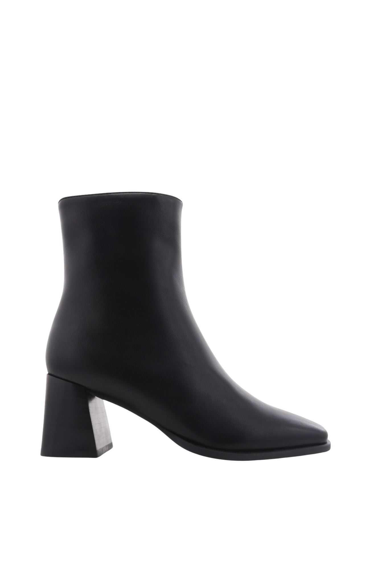 Alania Boot Black
